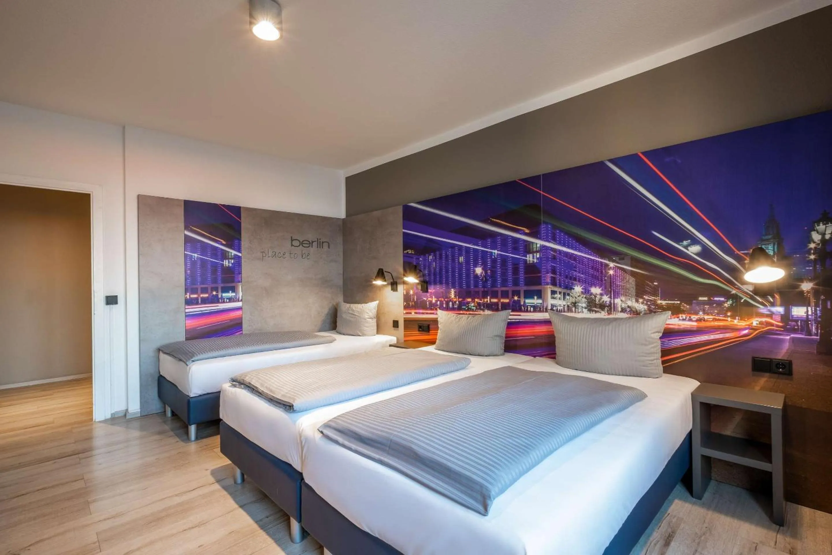 Bedroom, Bed in Comfort Hotel Lichtenberg