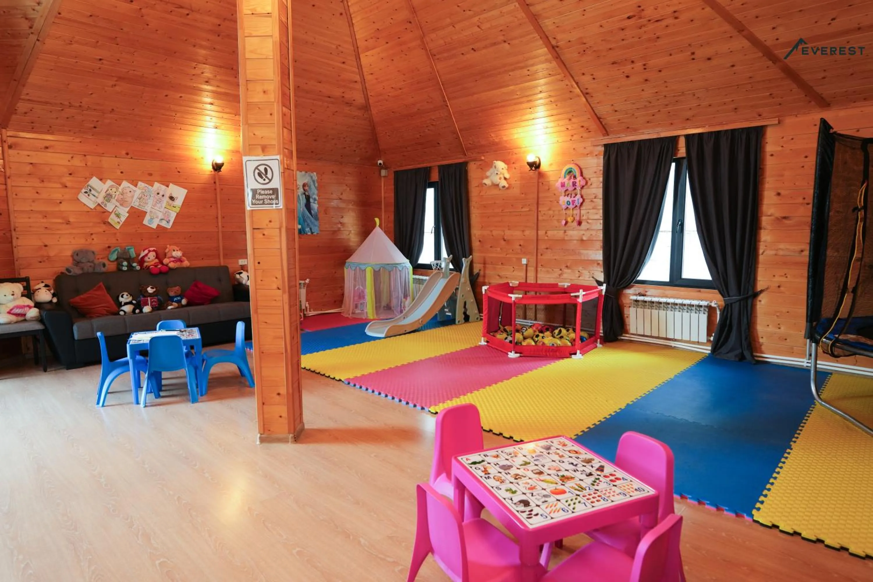 Children play ground in Everest Rest House