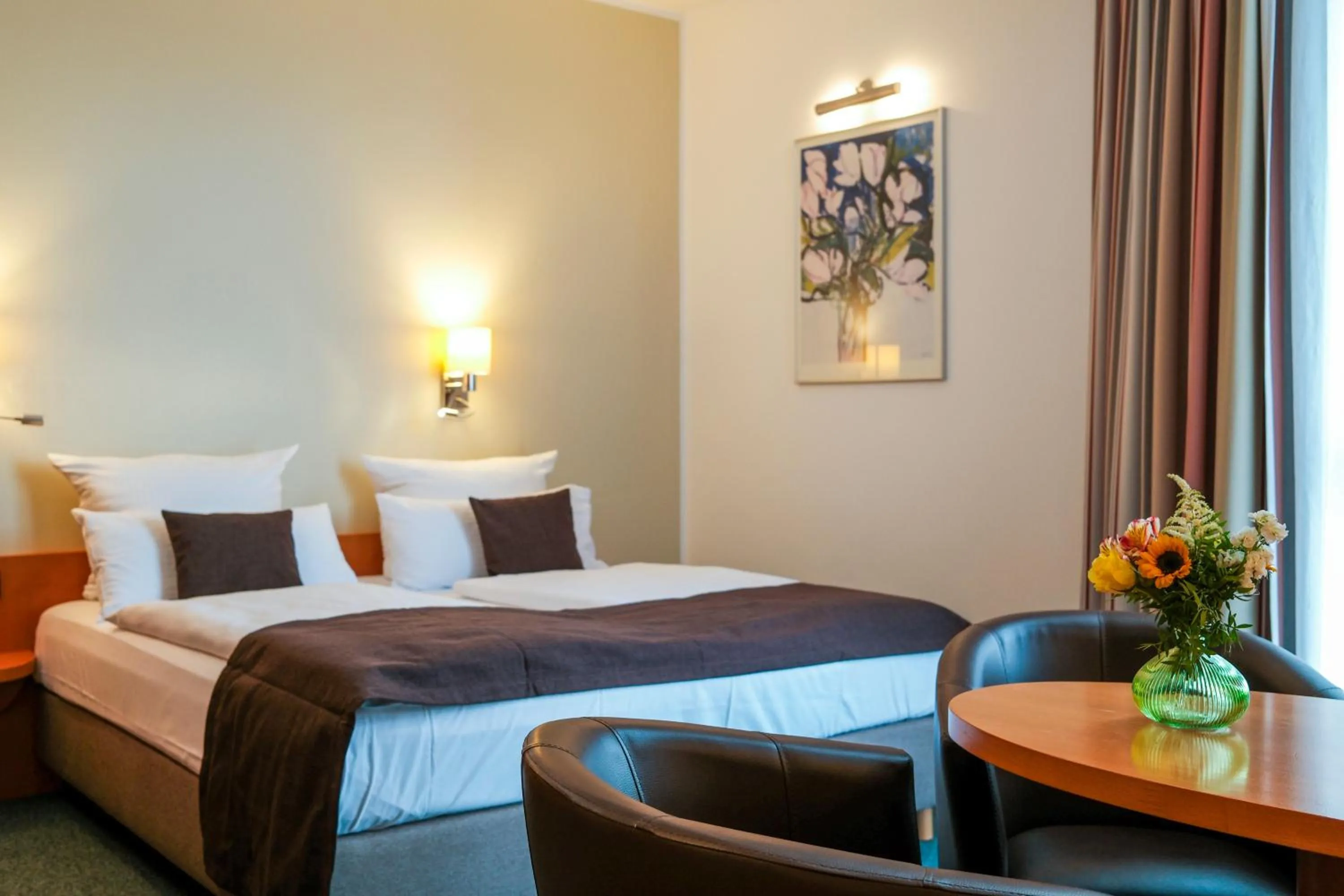 Bedroom, Bed in Hotel am Borsigturm