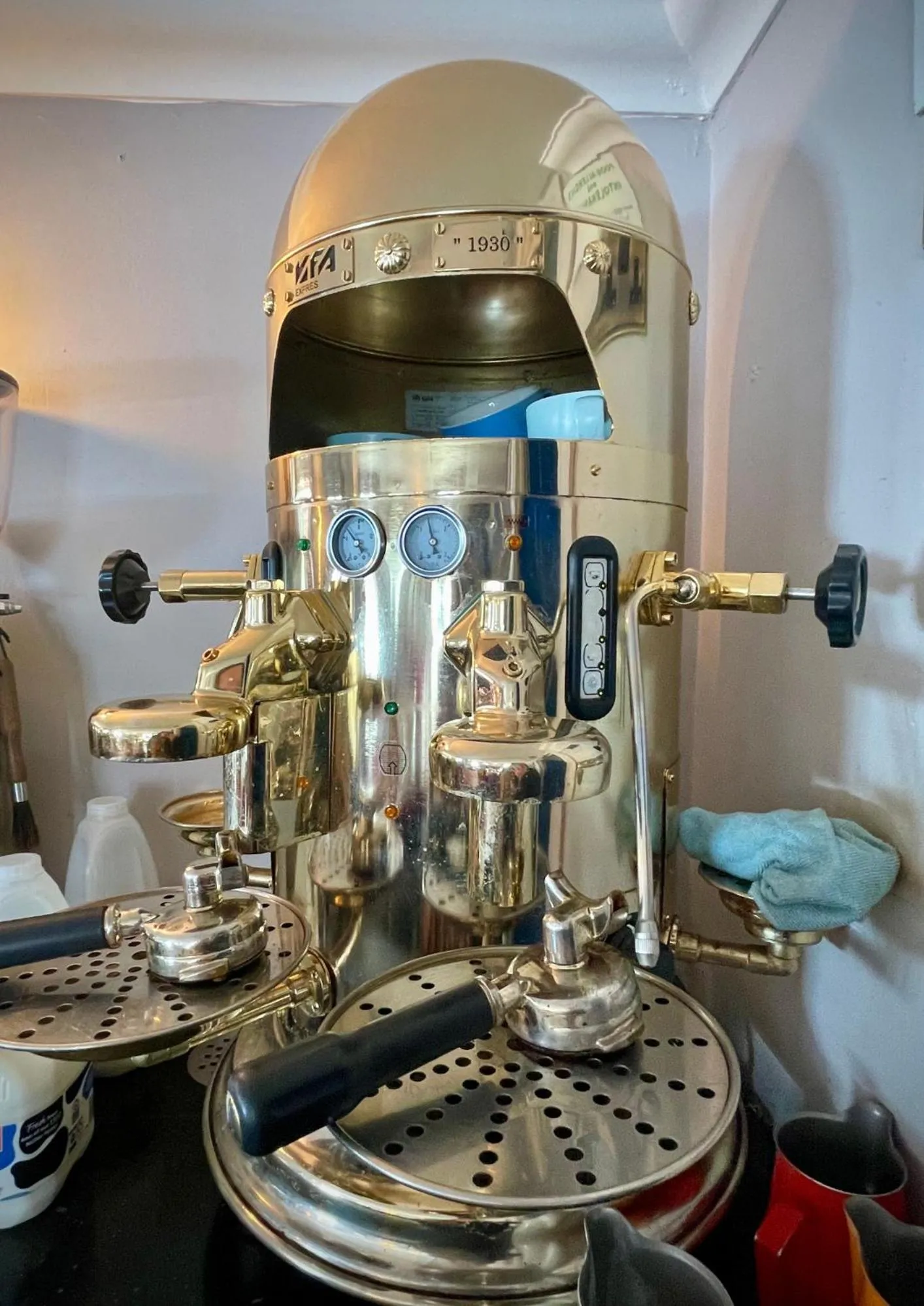 Lounge or bar in Ebenezer's Place