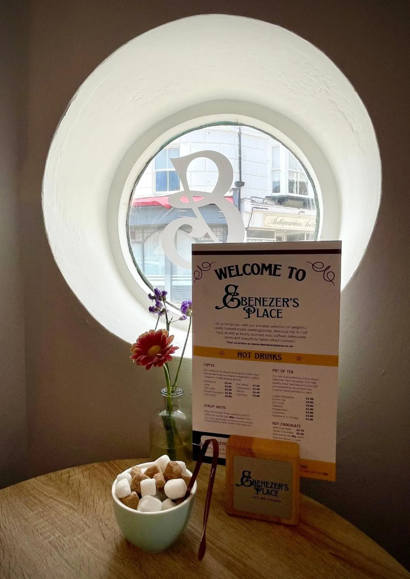 Lounge or bar in Ebenezer's Place