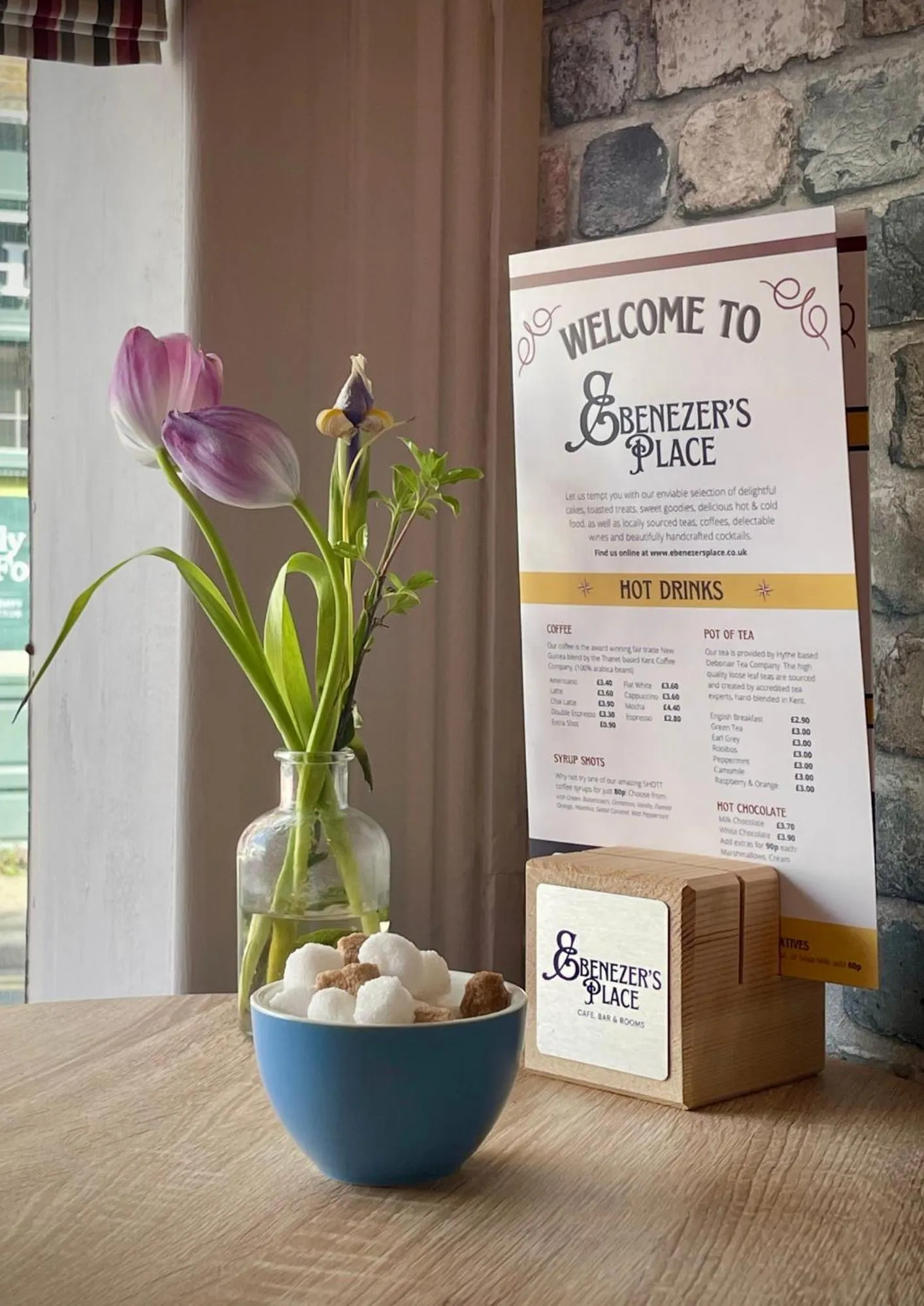 Lounge or bar in Ebenezer's Place