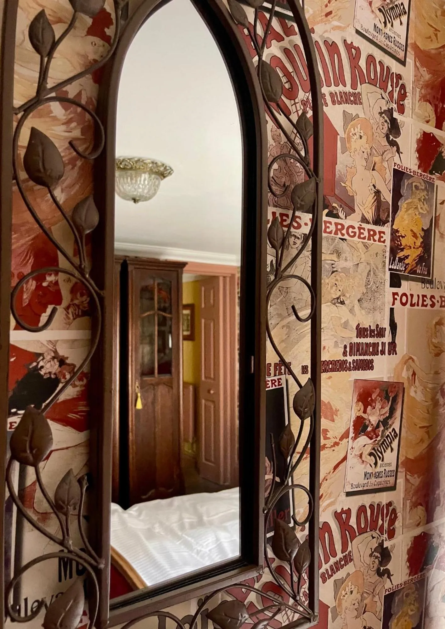 Decorative detail in Ebenezer's Place