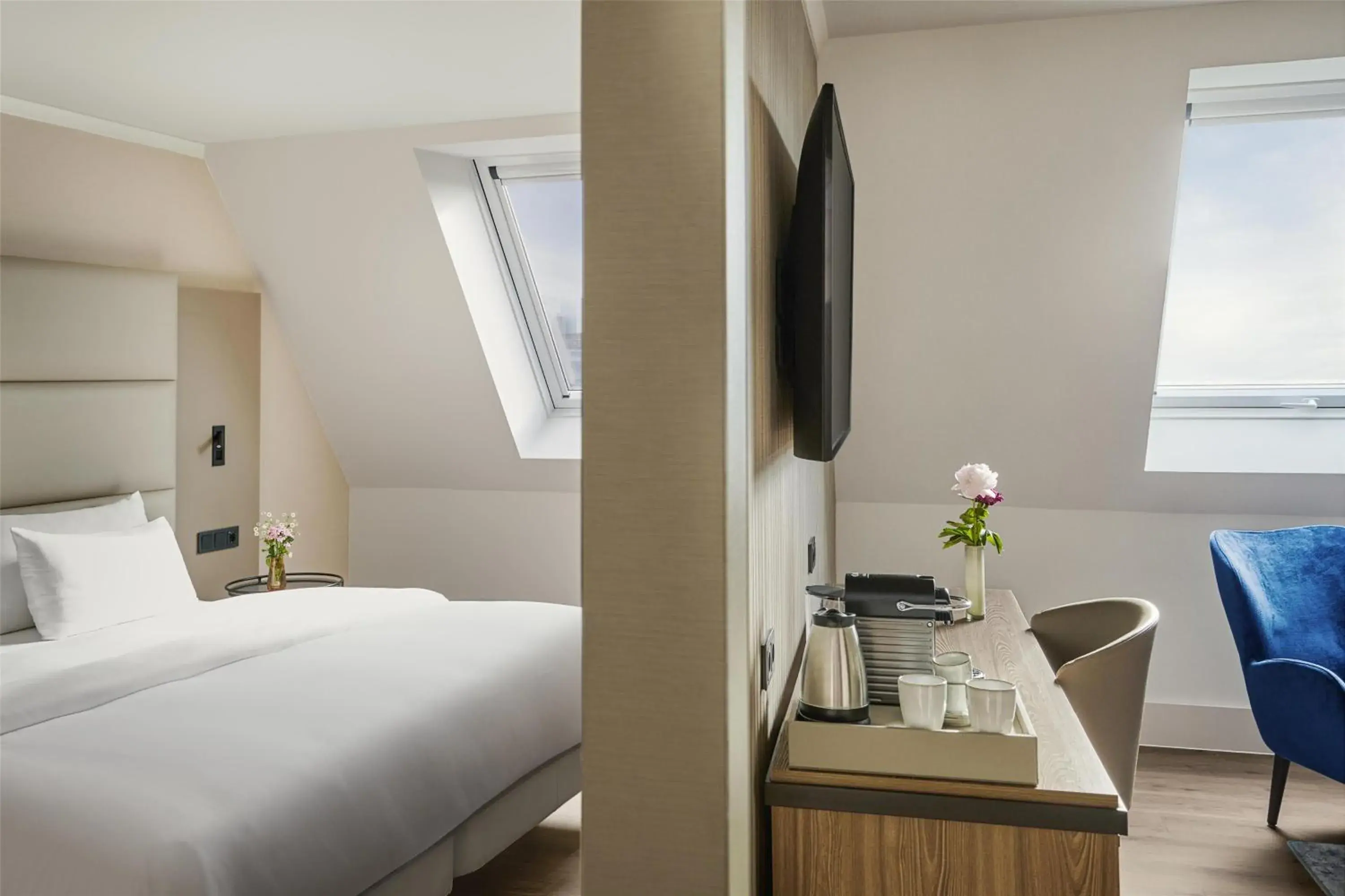 Photo of the whole room, Bed in NH Berlin Kurfürstendamm Photo of the whole room, Bed in NH Berlin Kurfürstendamm