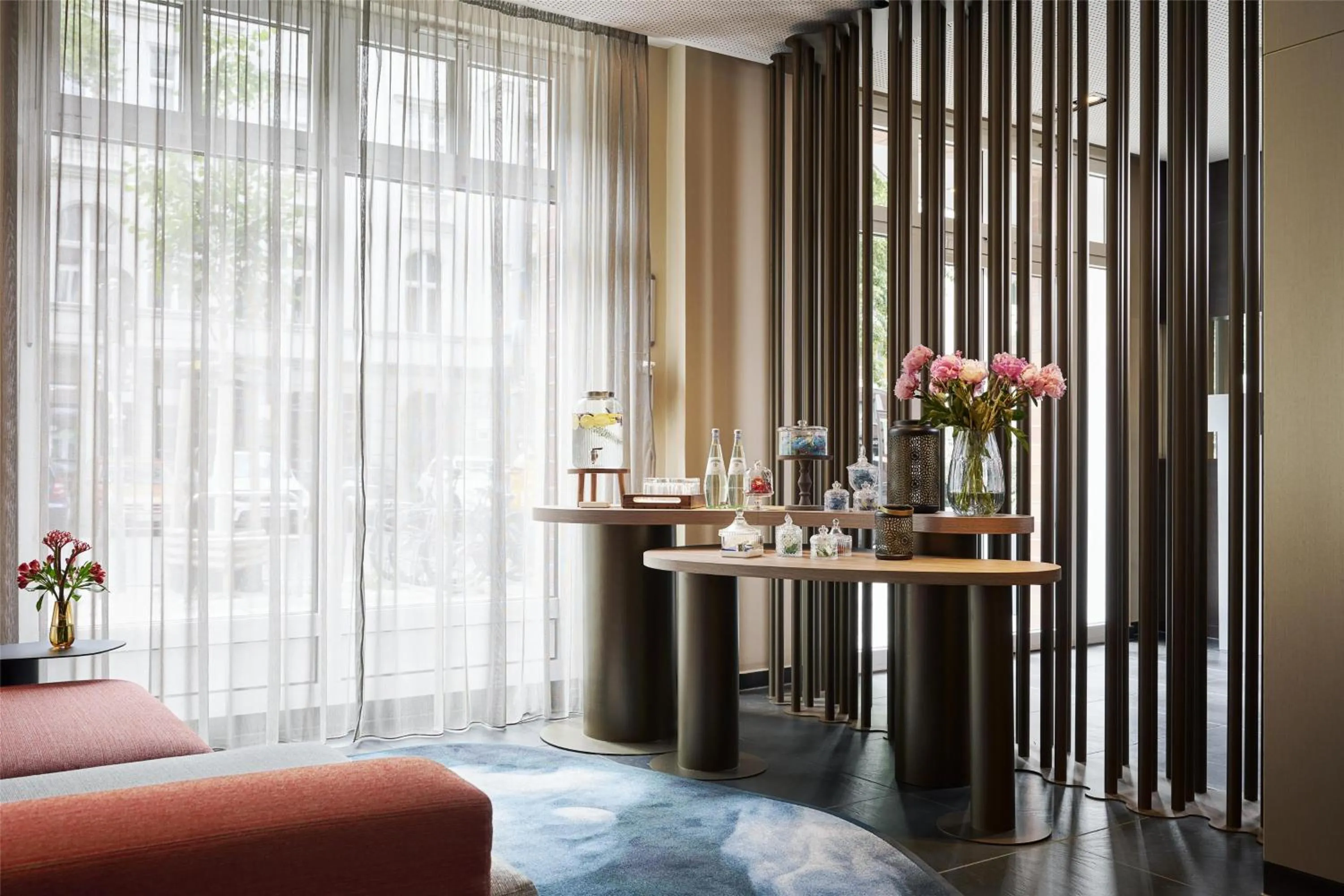 Lobby or reception, Bed in NH Berlin Kurfürstendamm