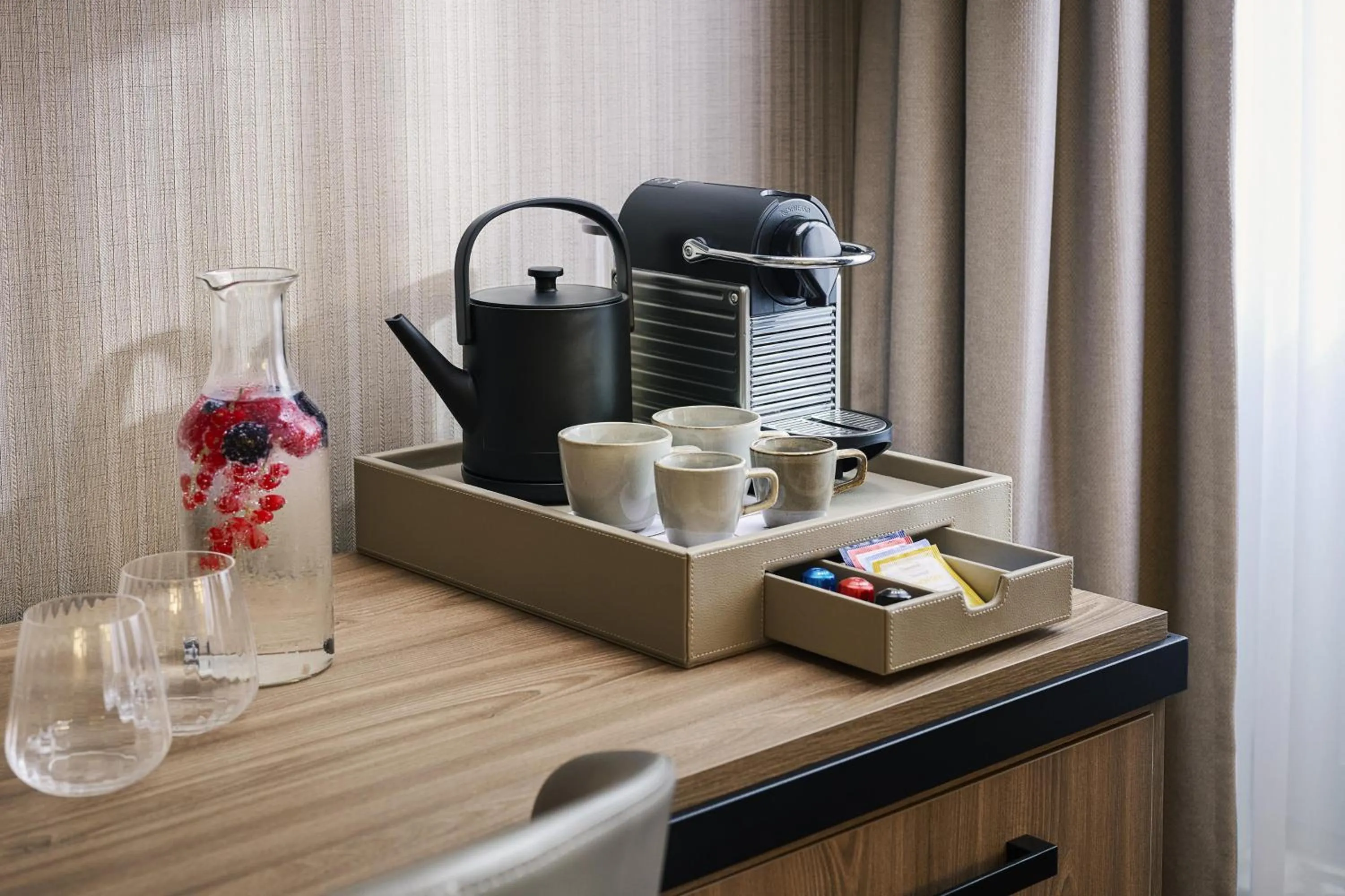 Photo of the whole room in NH Berlin Kurfürstendamm