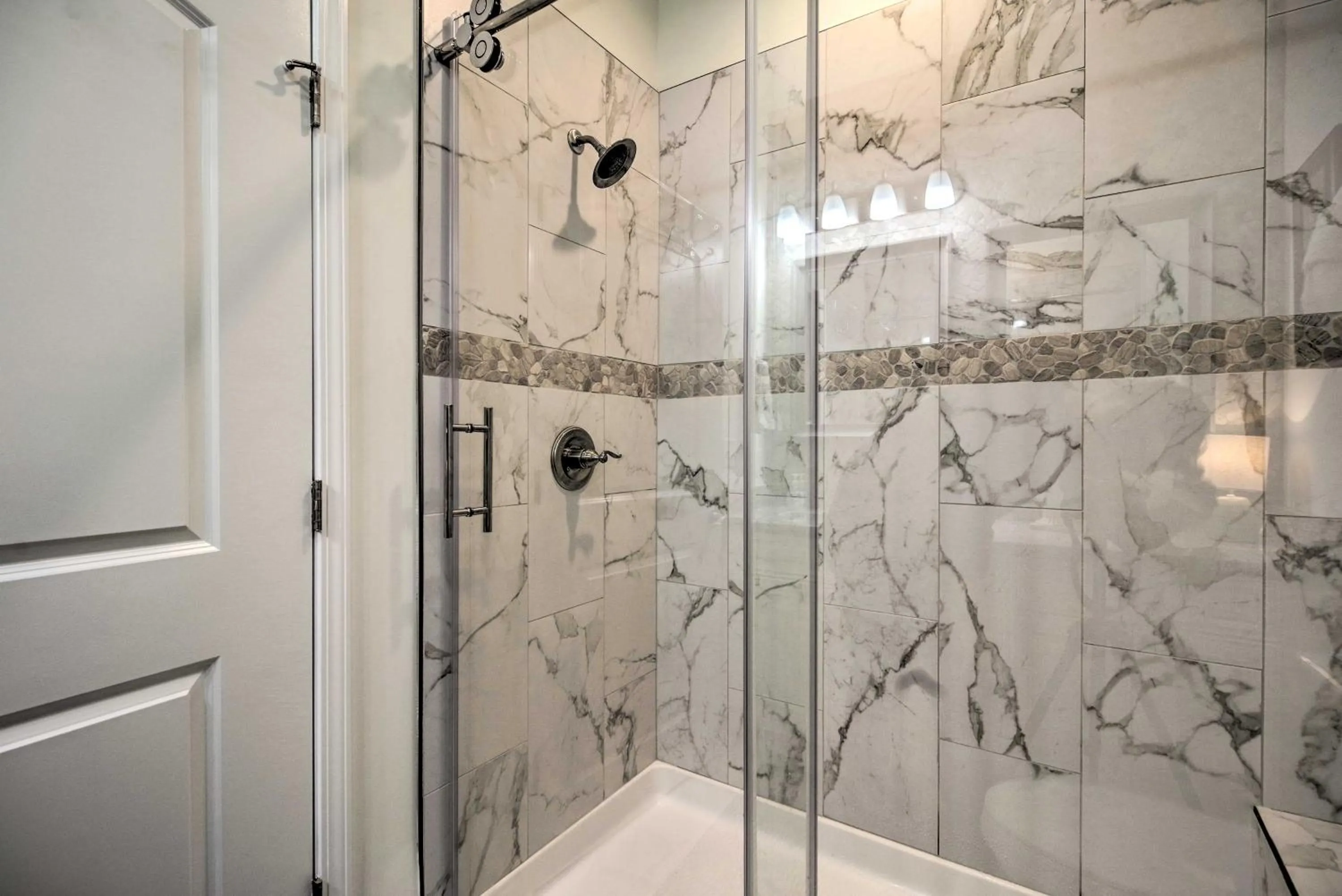 Townsend Condo with Pool, Great Smoky Mountain Views