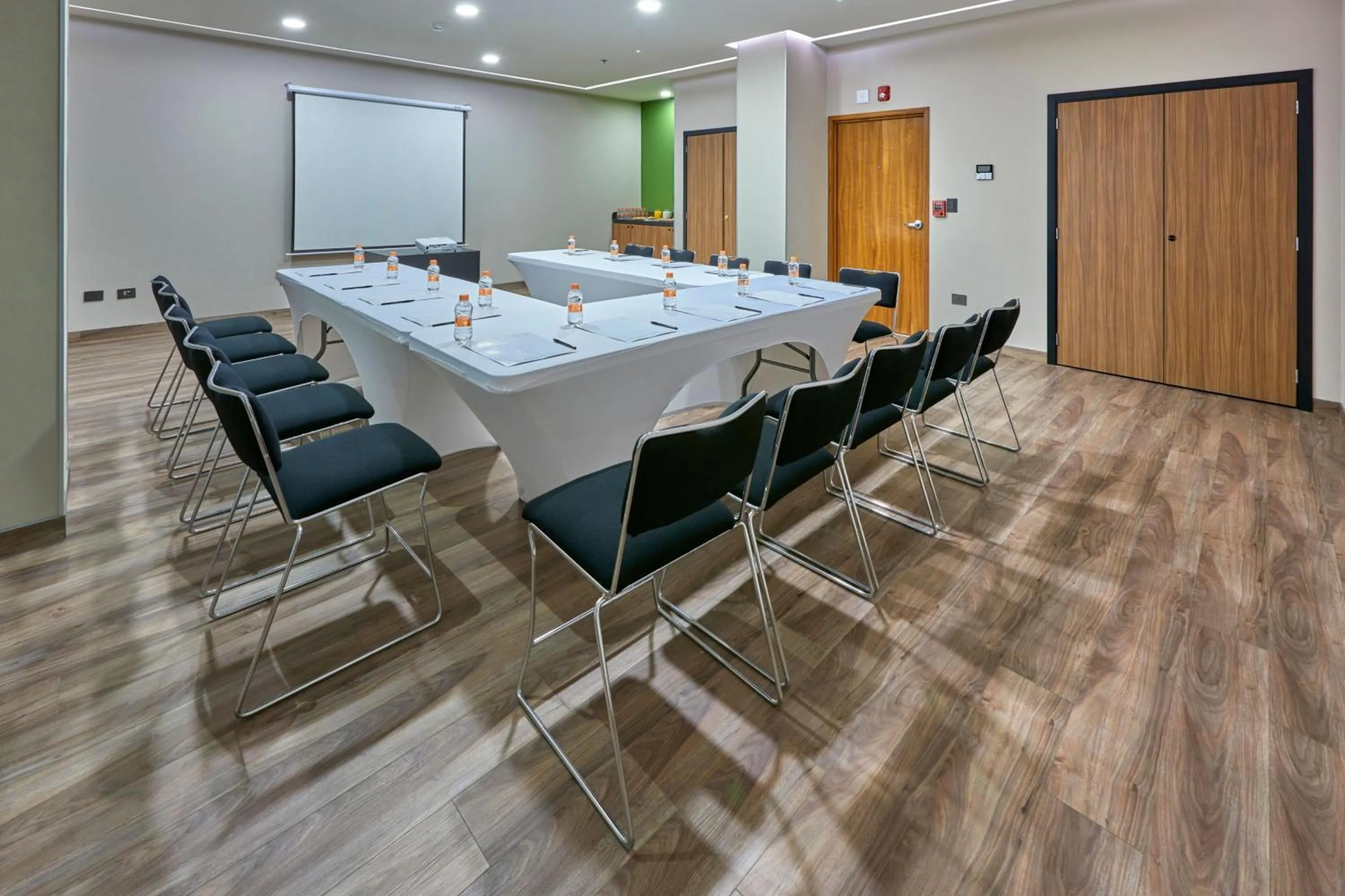 Meeting/conference room in City Express Plus by Marriott Mexicali