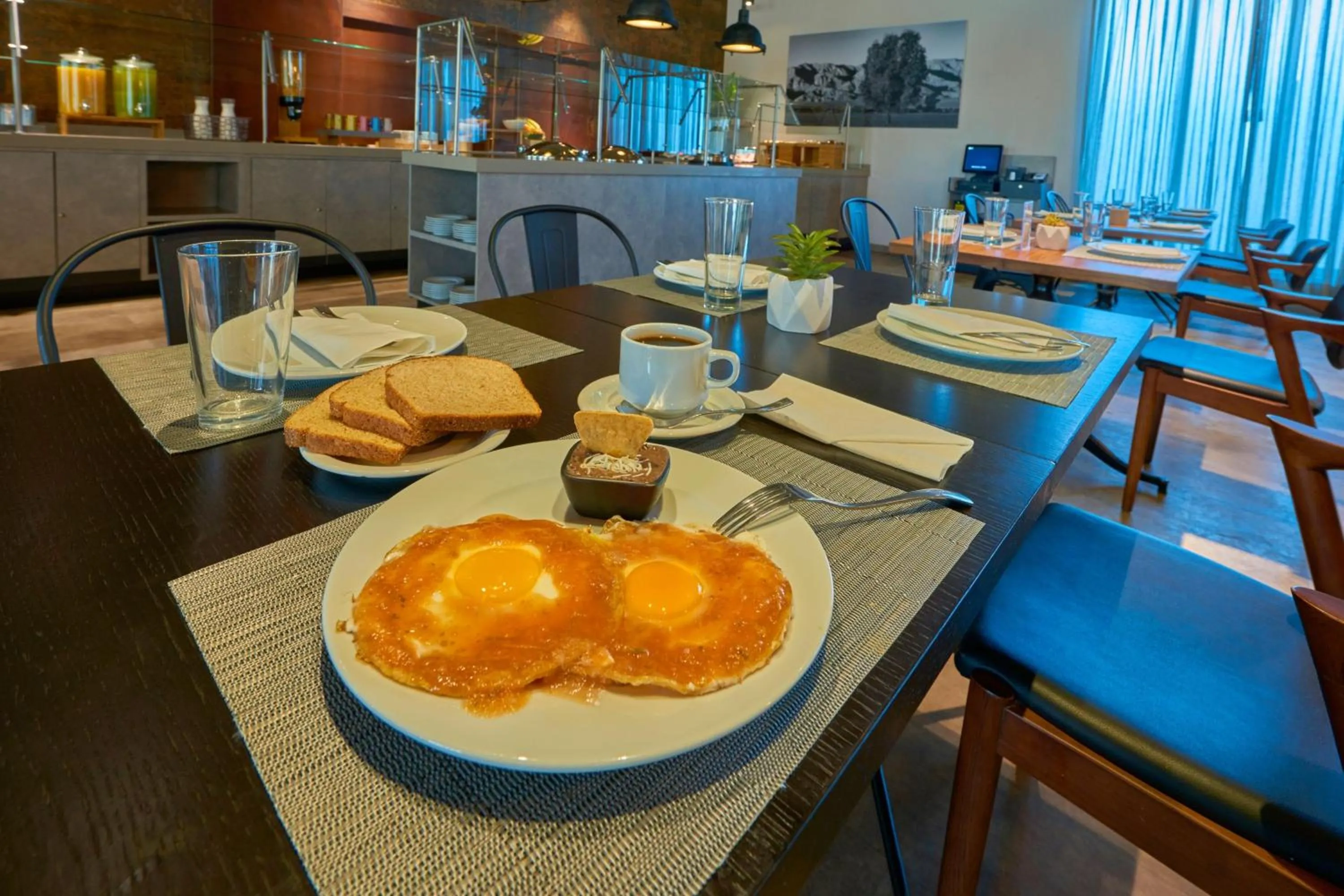 Breakfast in City Express Plus by Marriott Mexicali