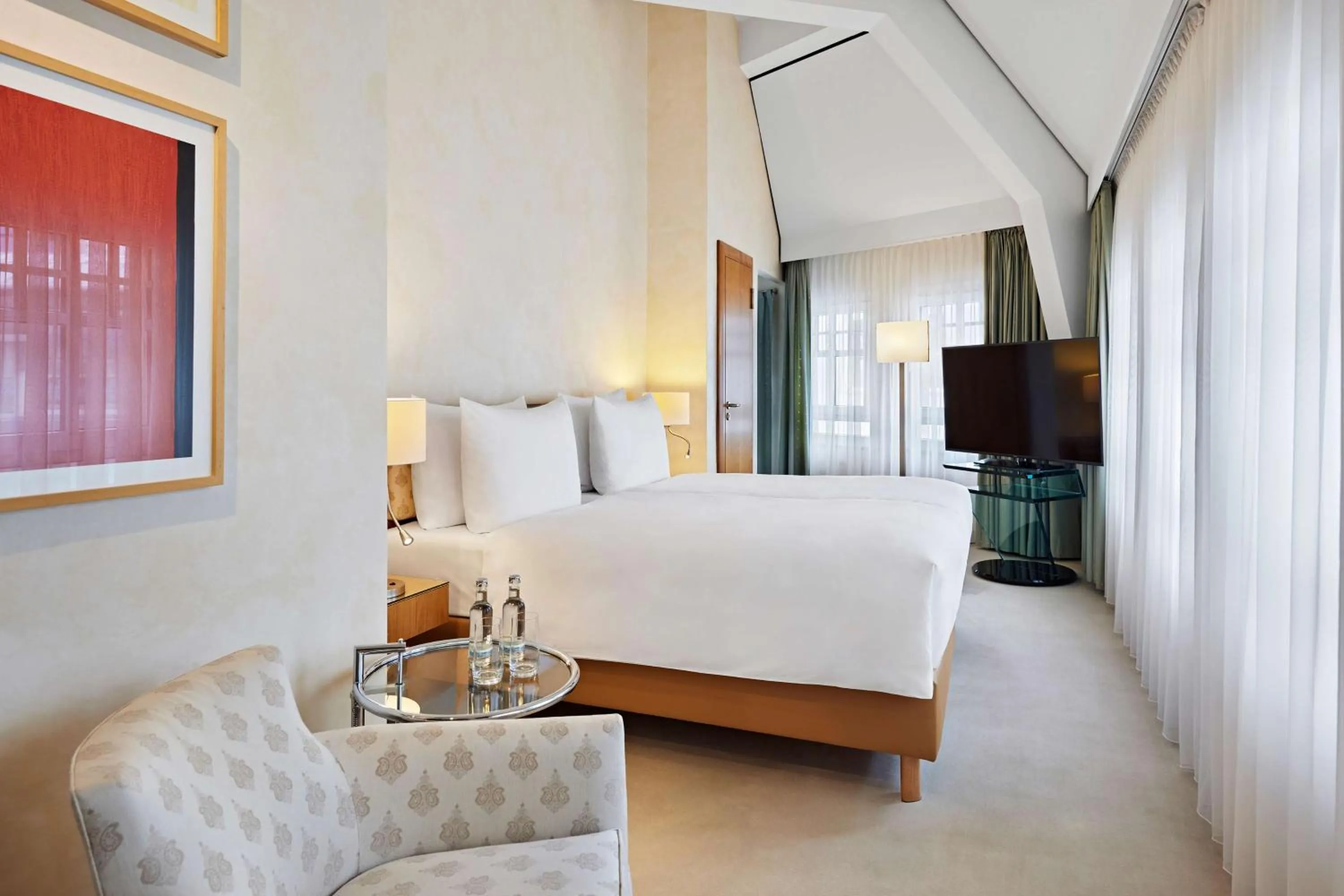 Photo of the whole room, Bed in Dorint Hotel Esplanade Jena