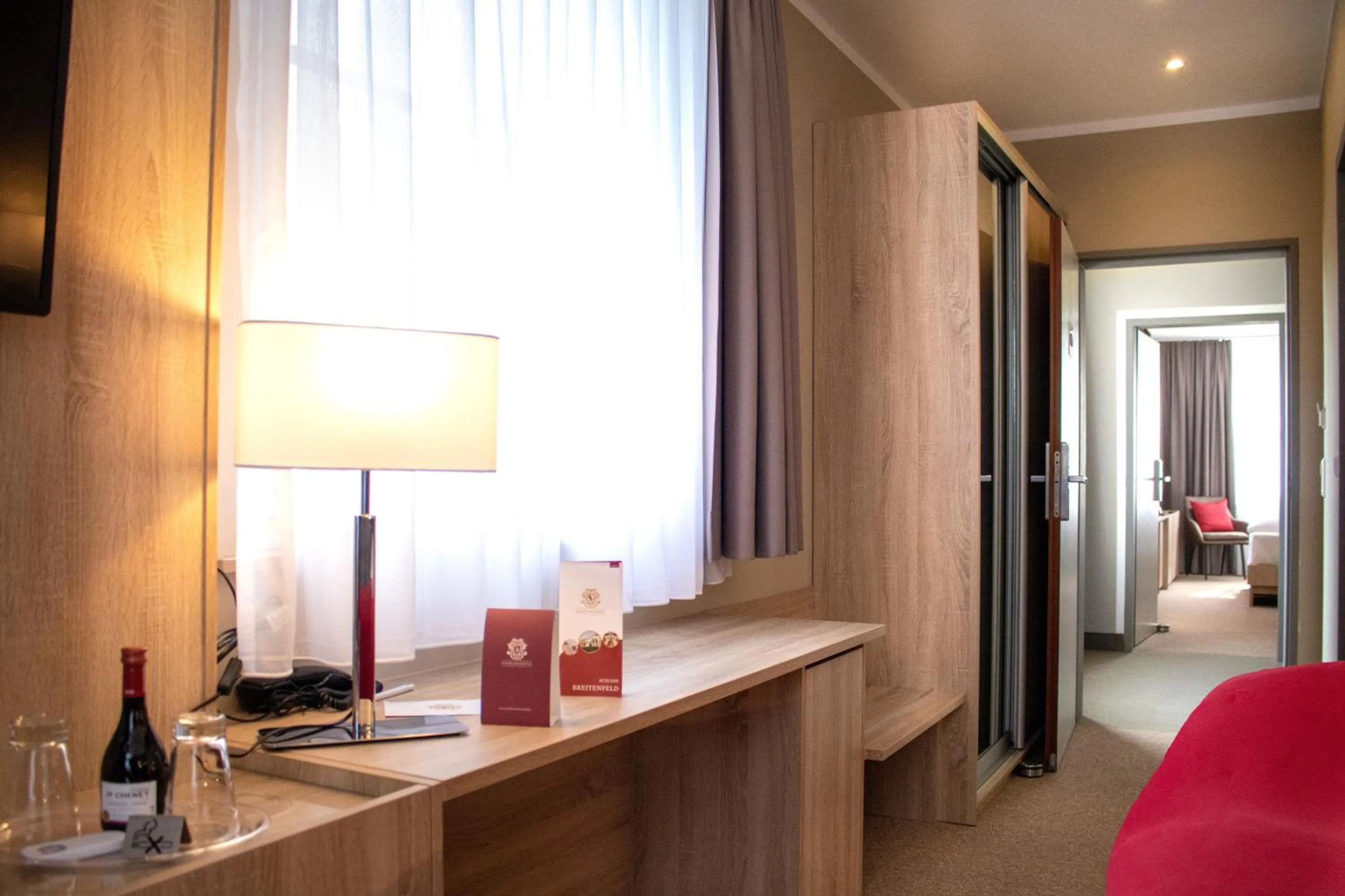 Staff, Bed in Schloss Breitenfeld Hotel & Tagung