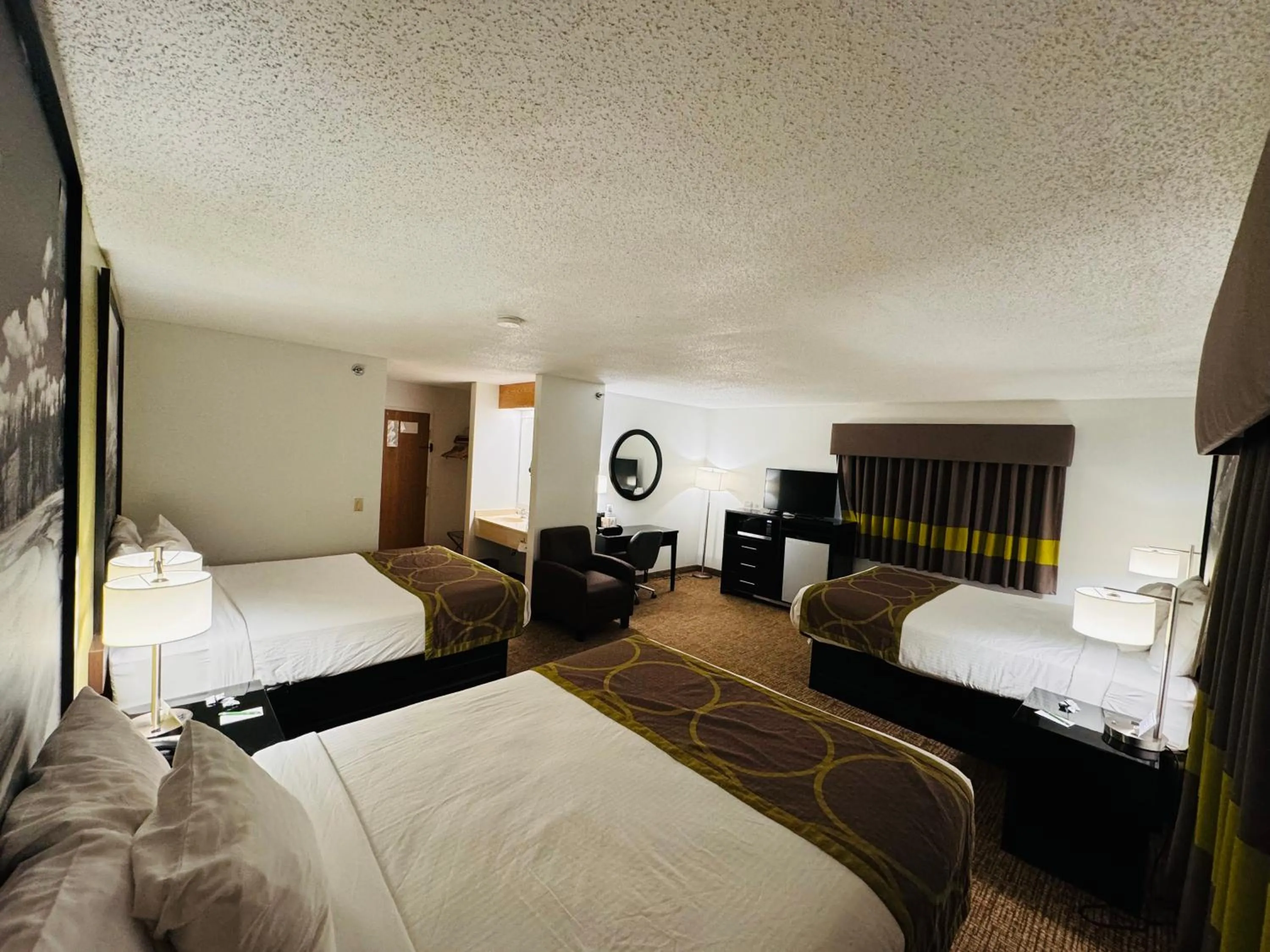 Bed in Forest City Inn