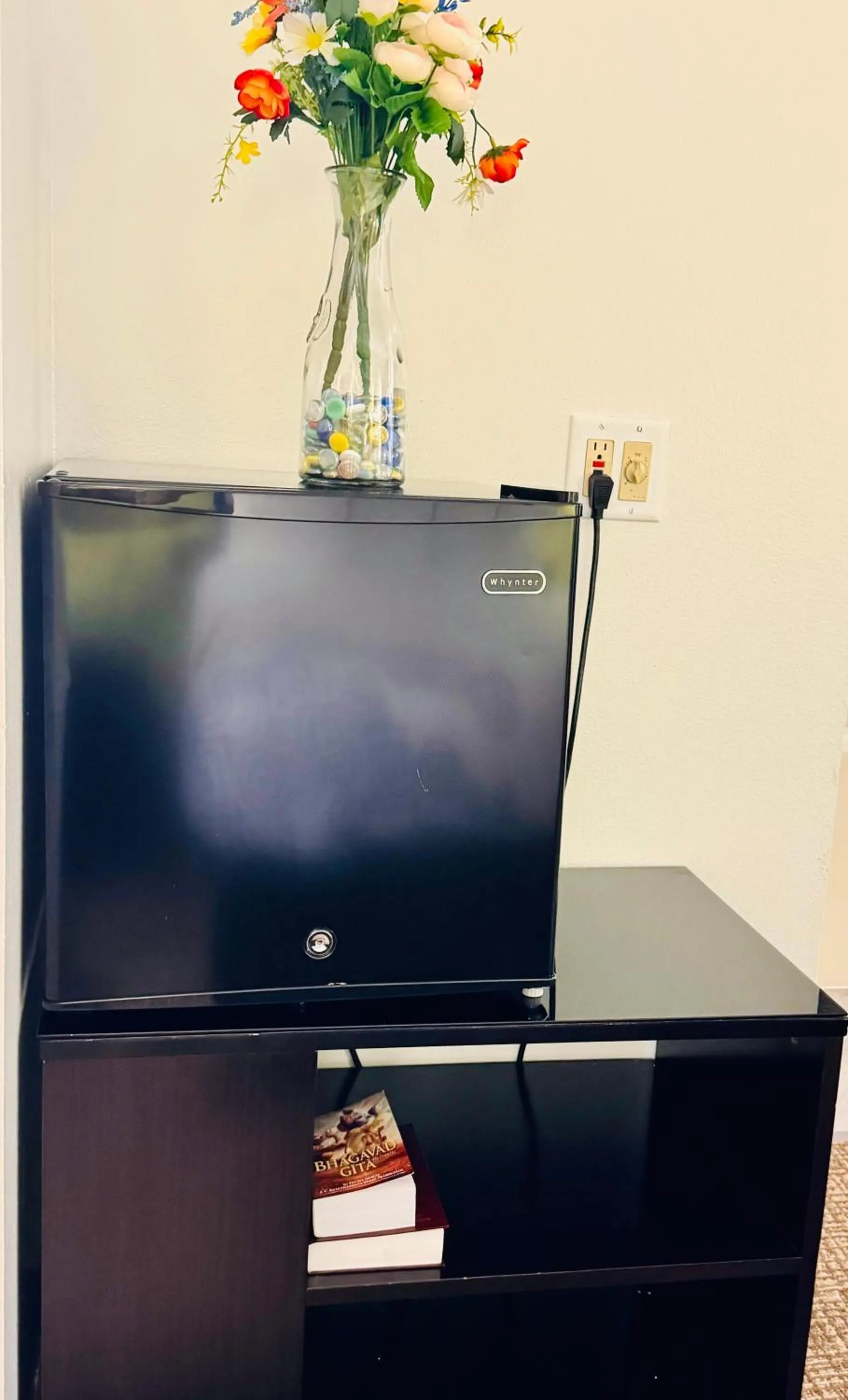 hair dresser in Forest City Inn