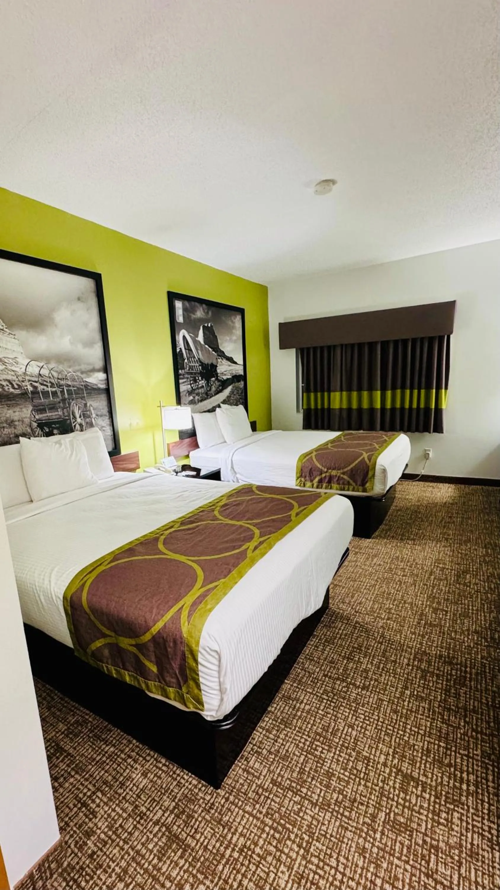 Bed in Forest City Inn