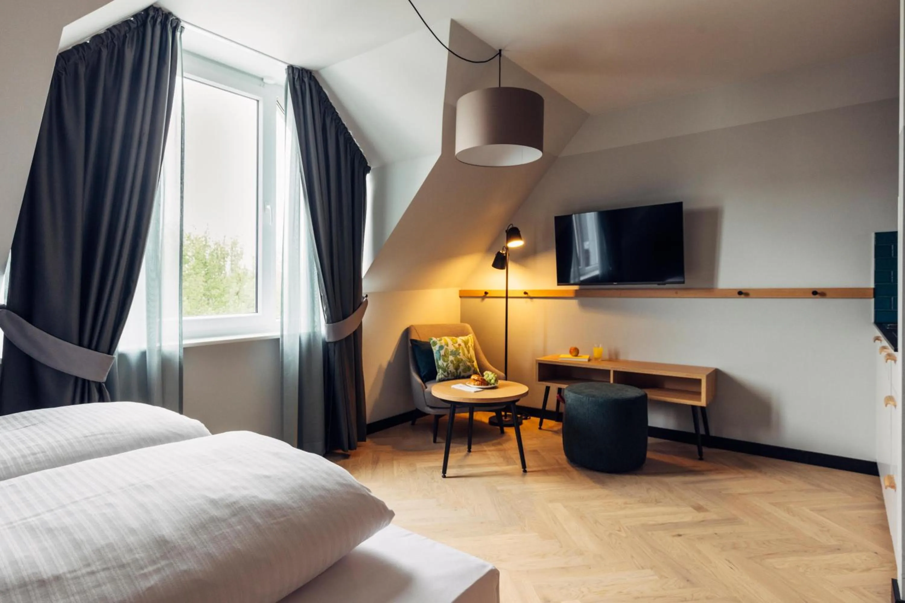 Photo of the whole room, Bed in harry's home Berlin-Moabit hotel & apartments
