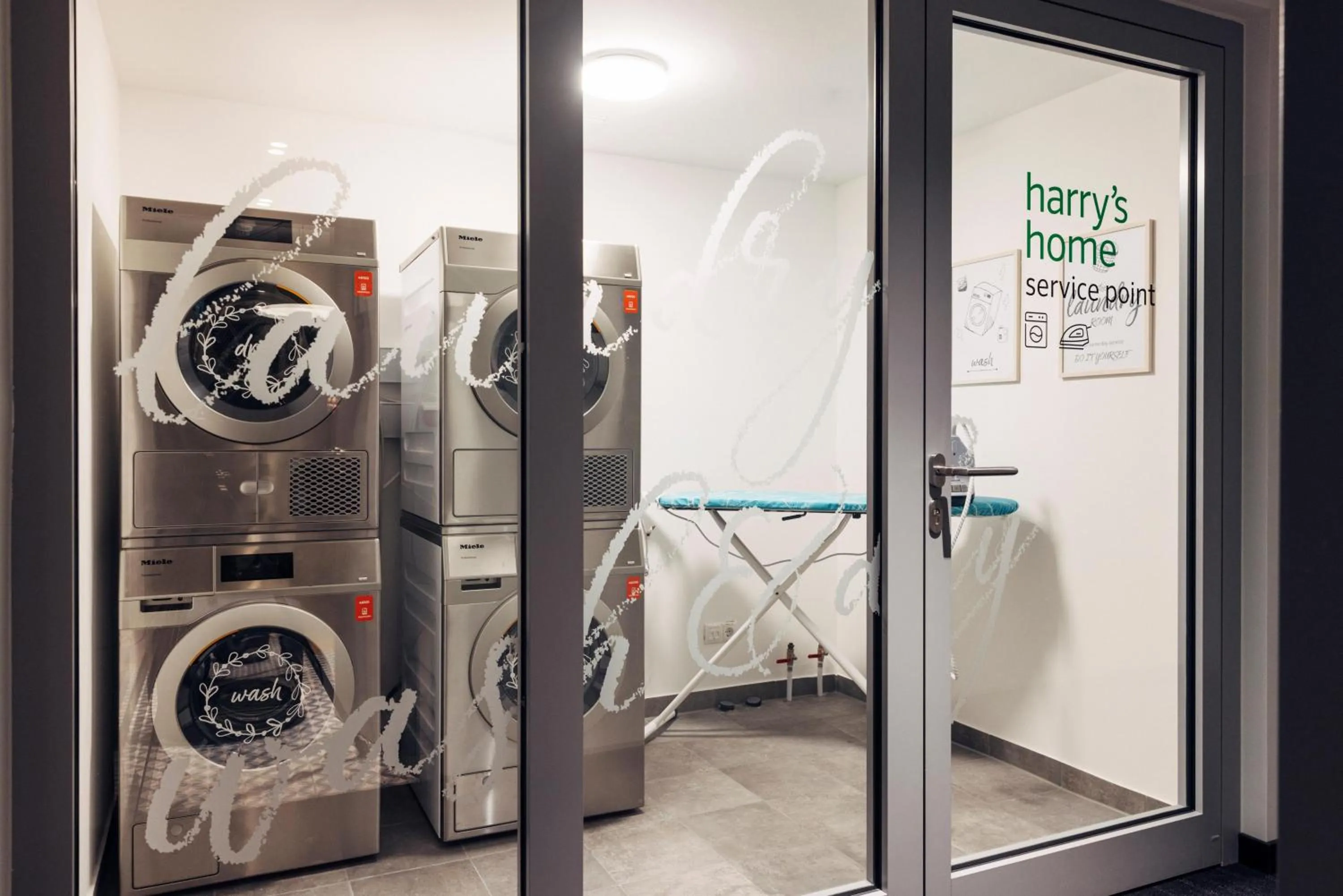 Activities in harry's home Berlin-Moabit hotel & apartments