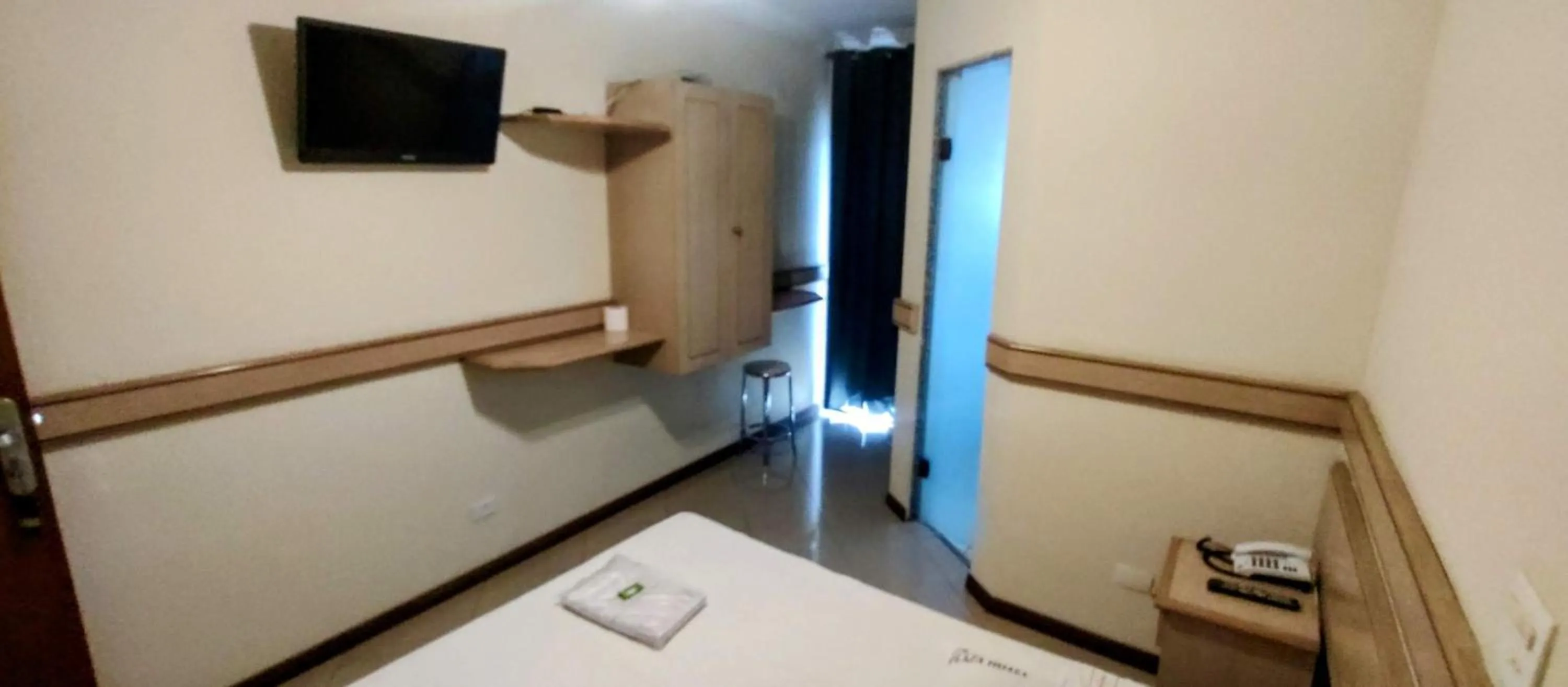 Bed in Aero Plaza Hotel