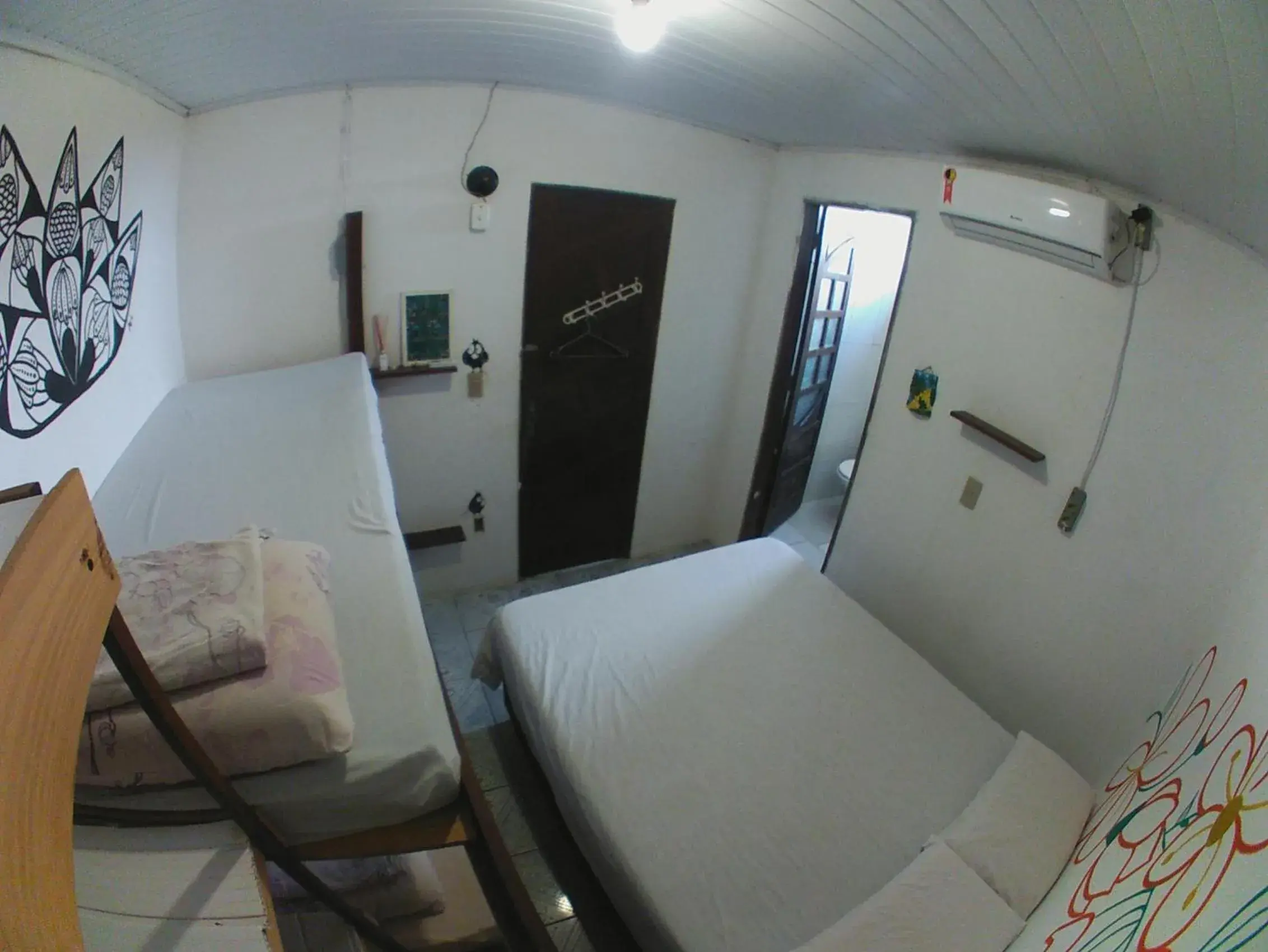 Economy Quadruple Room in Hostel FreeDive Inn Economy Quadruple Room in Hostel FreeDive Inn