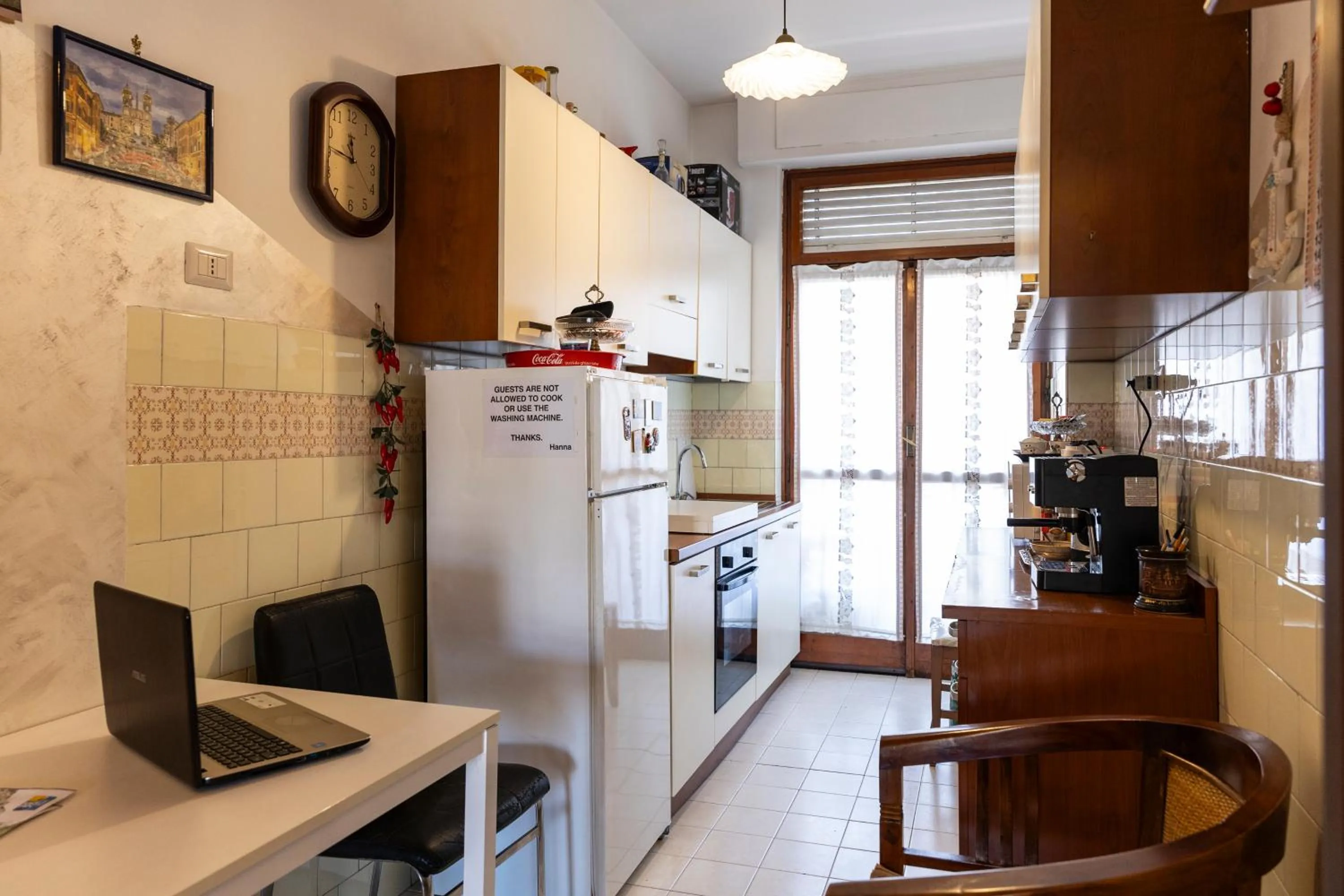 Kitchen or kitchenette in Bed and Breakfast La Stazione Del Vaticano