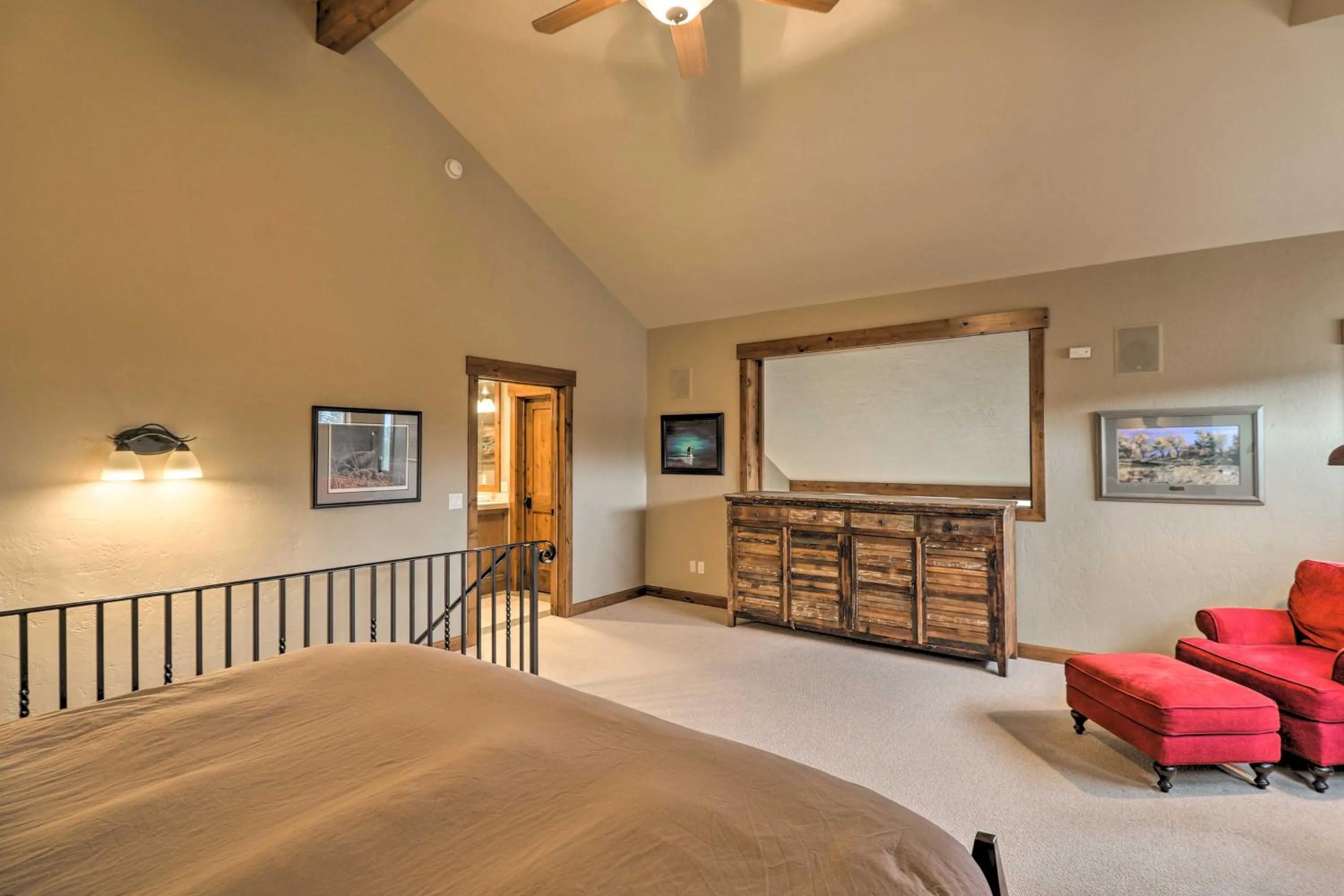 Bed in Expansive Bigfork Resort Retreat on Flathead Lake!