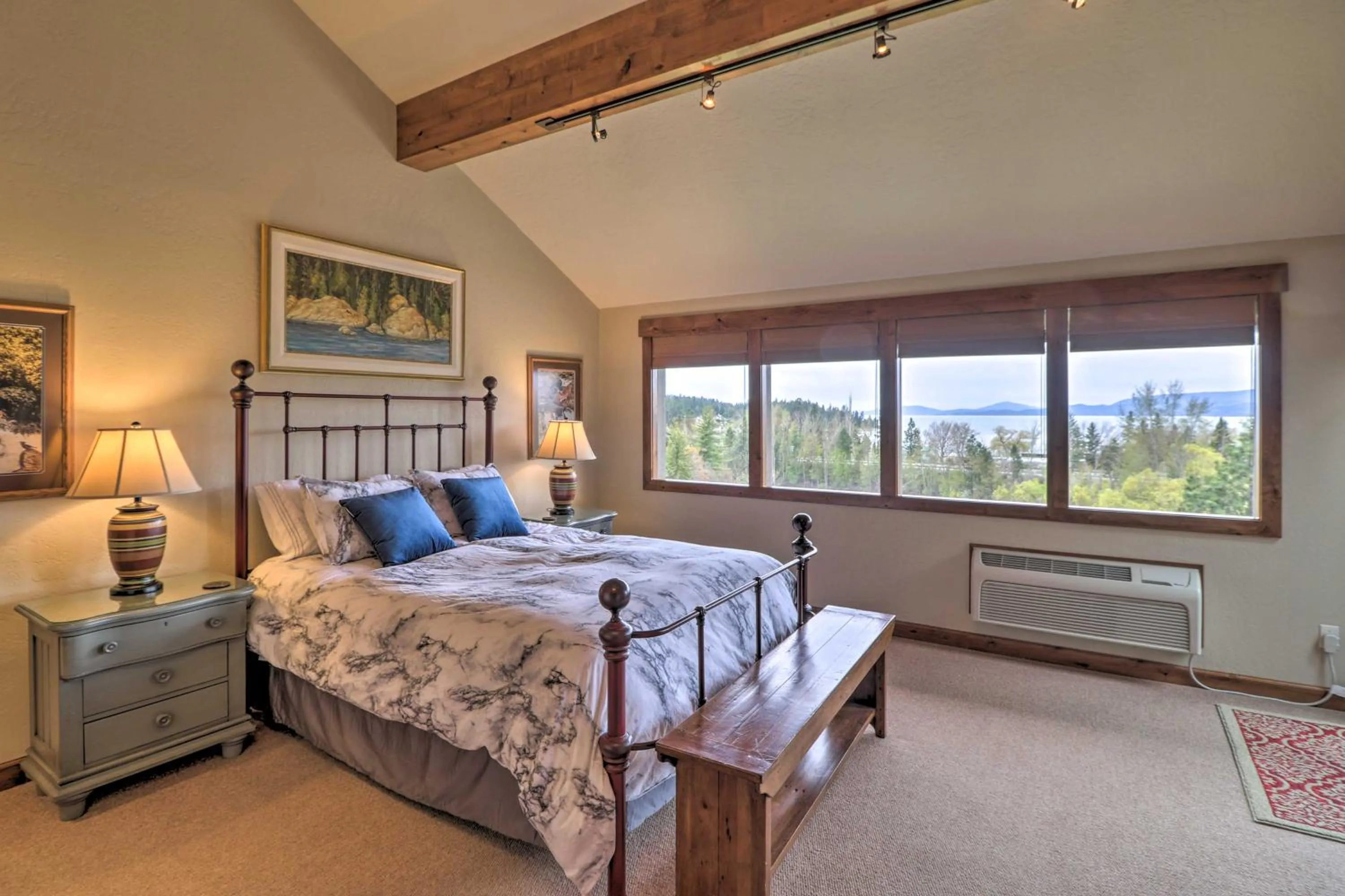 Bed in Expansive Bigfork Resort Retreat on Flathead Lake!