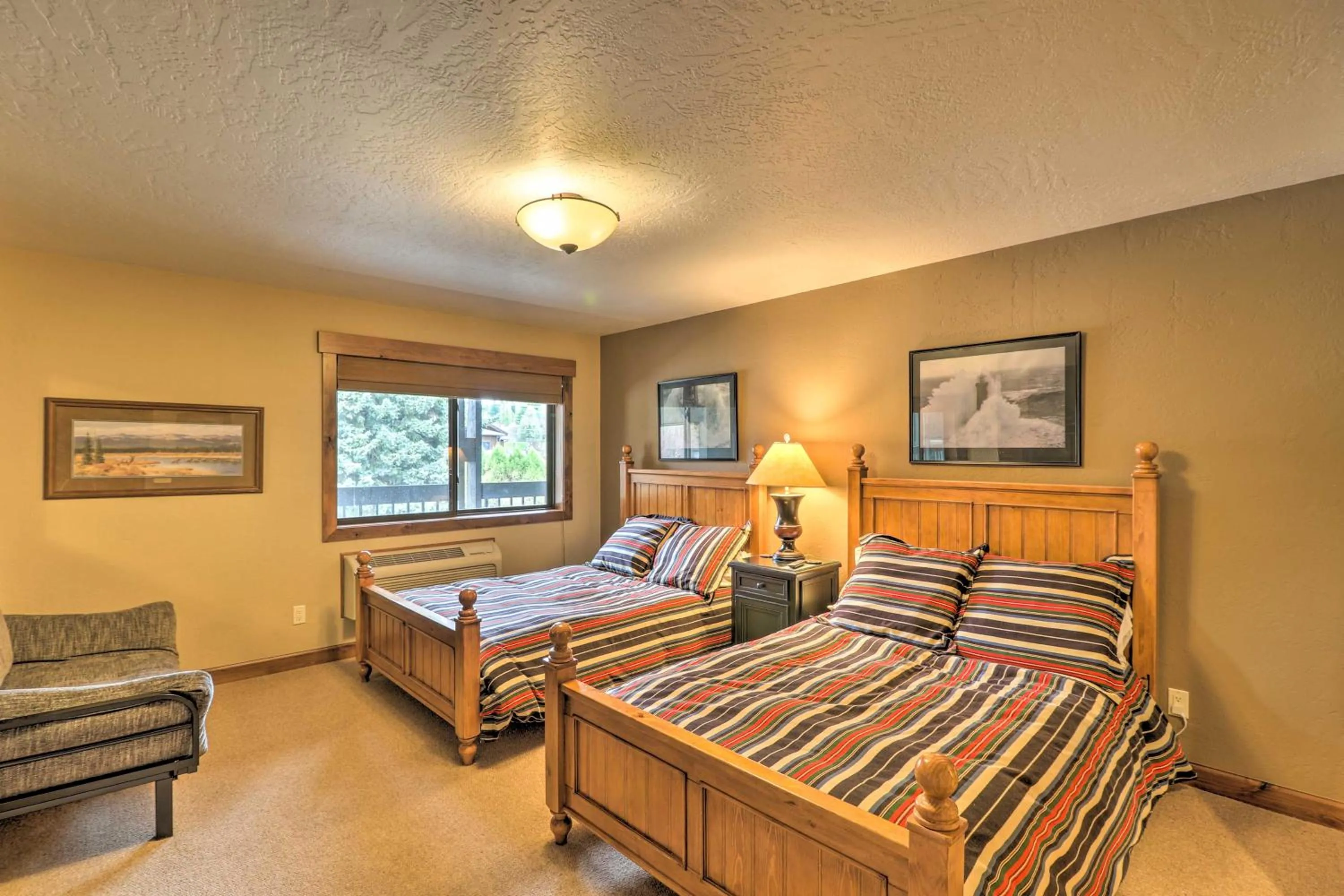 Bed in Expansive Bigfork Resort Retreat on Flathead Lake!