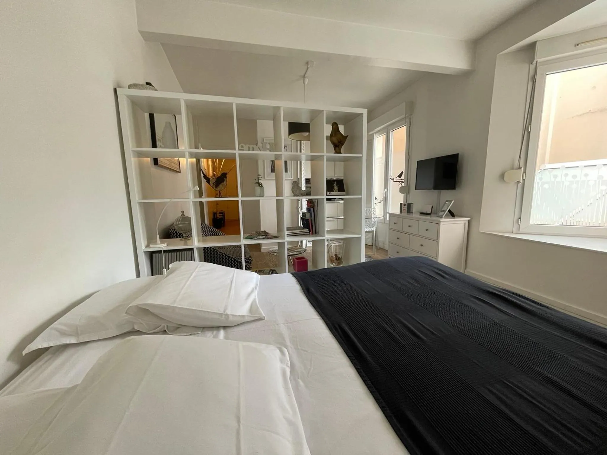Bed in LE NID DES HALLES, au cœur du Boulingrin