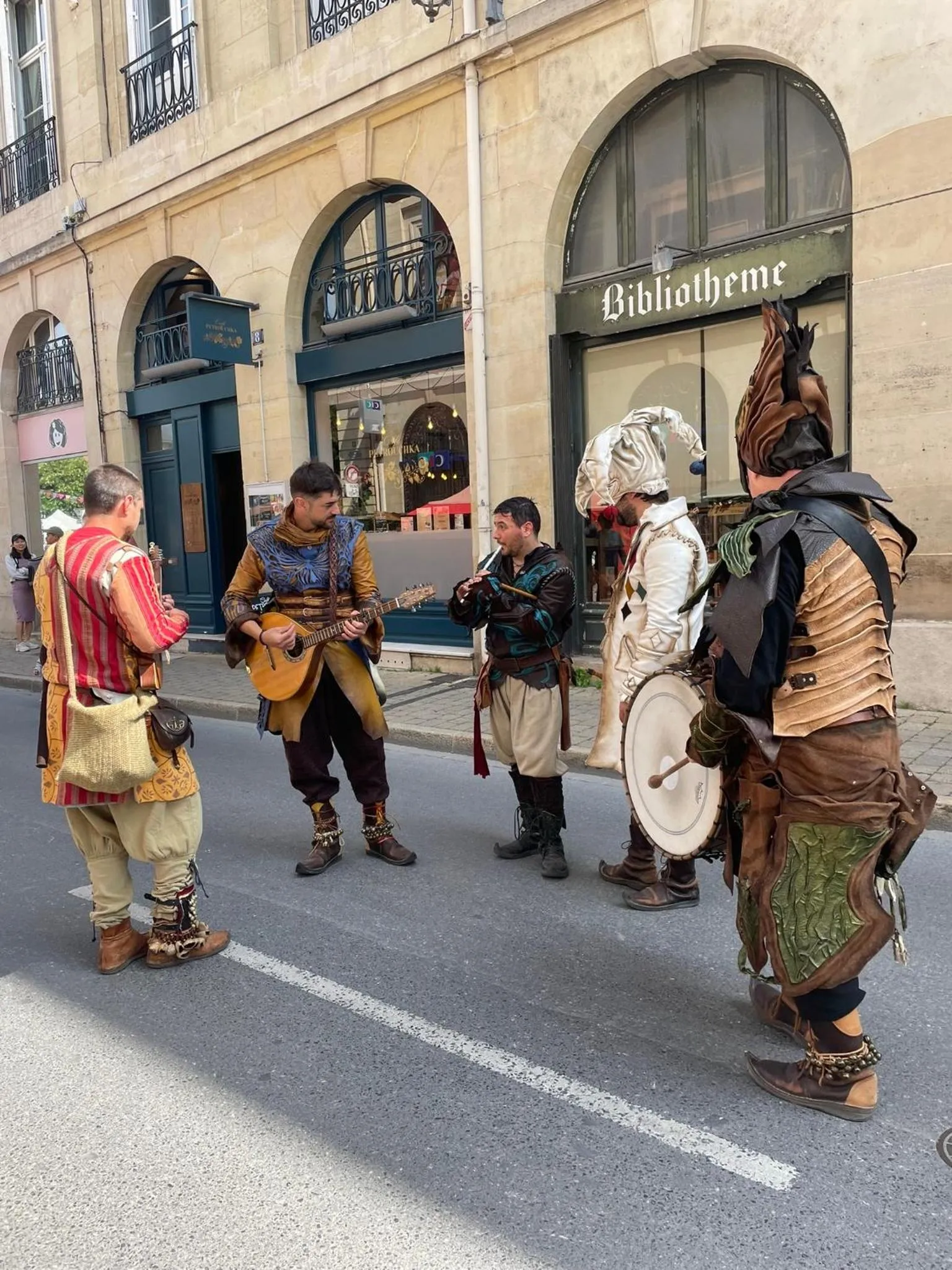 LE NID DES HALLES, au cœur du Boulingrin