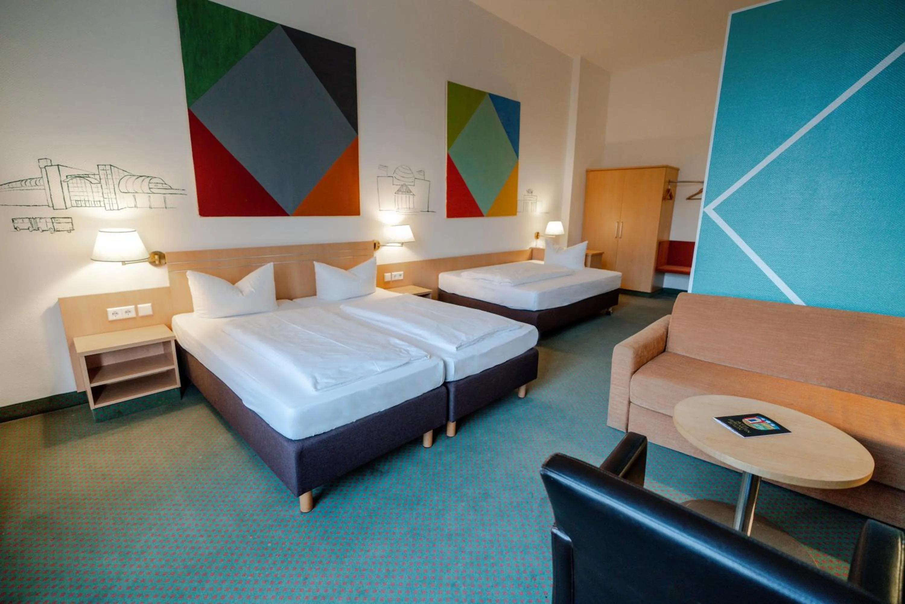 Photo of the whole room, Bed in Hotel Tiergarten Berlin