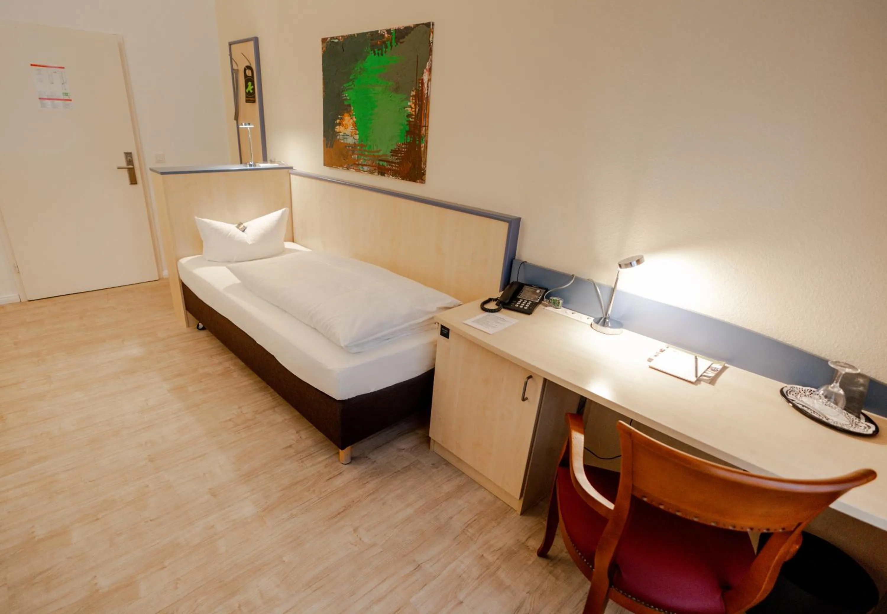 Photo of the whole room, Bed in Hotel Tiergarten Berlin