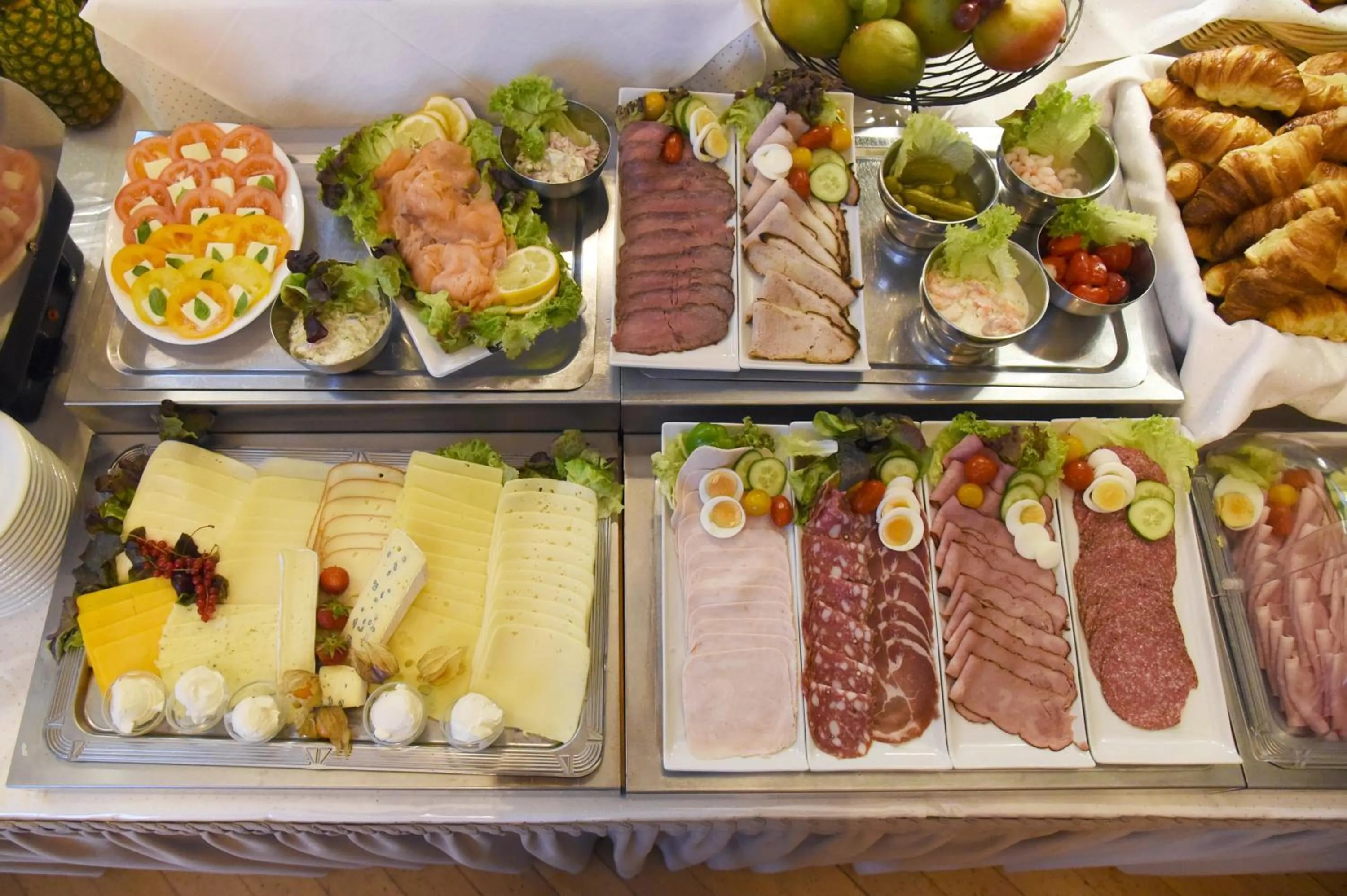 Buffet breakfast in Hotel Tiergarten Berlin