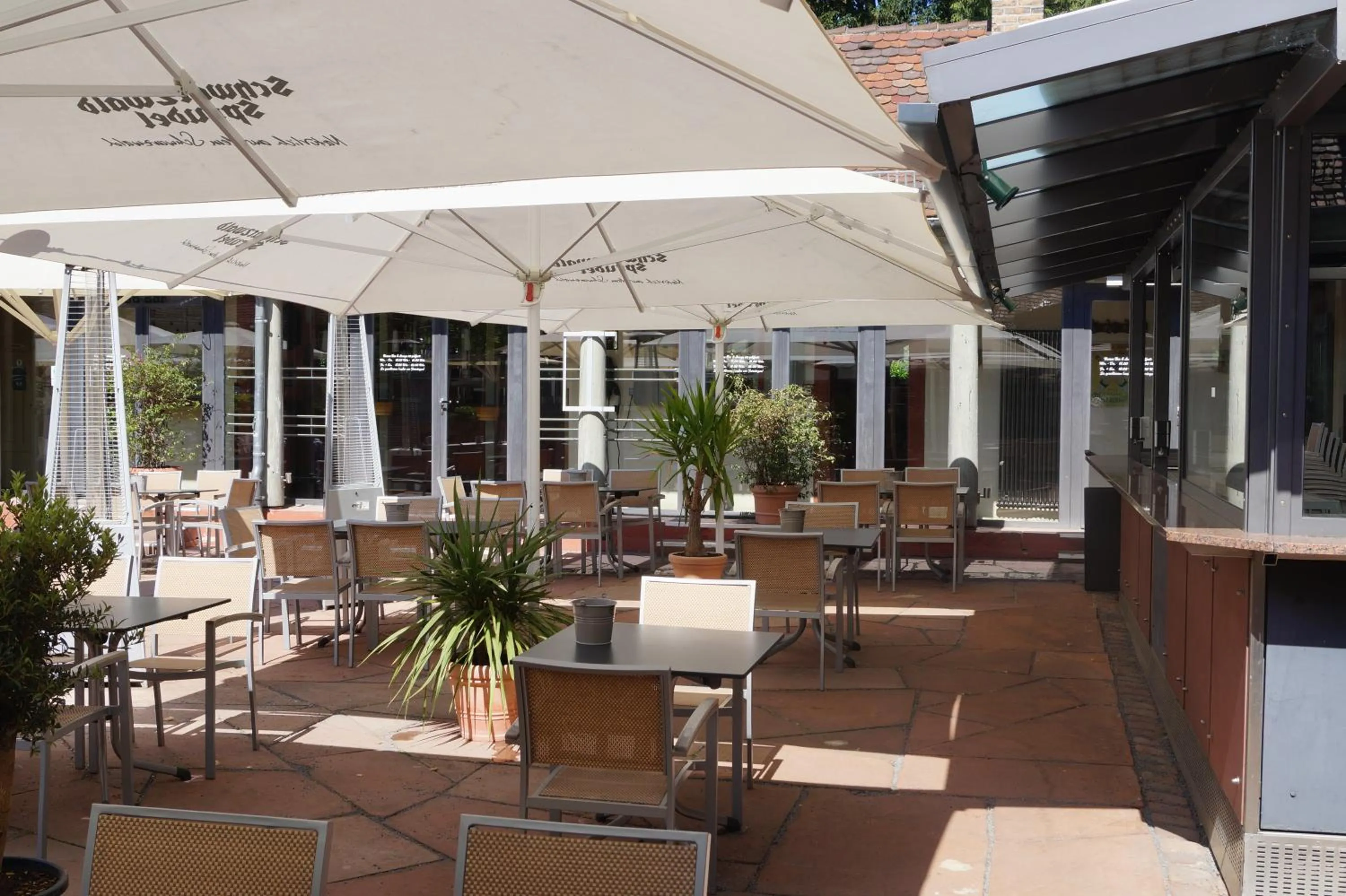 Restaurant/places to eat in Hotel Watthalden