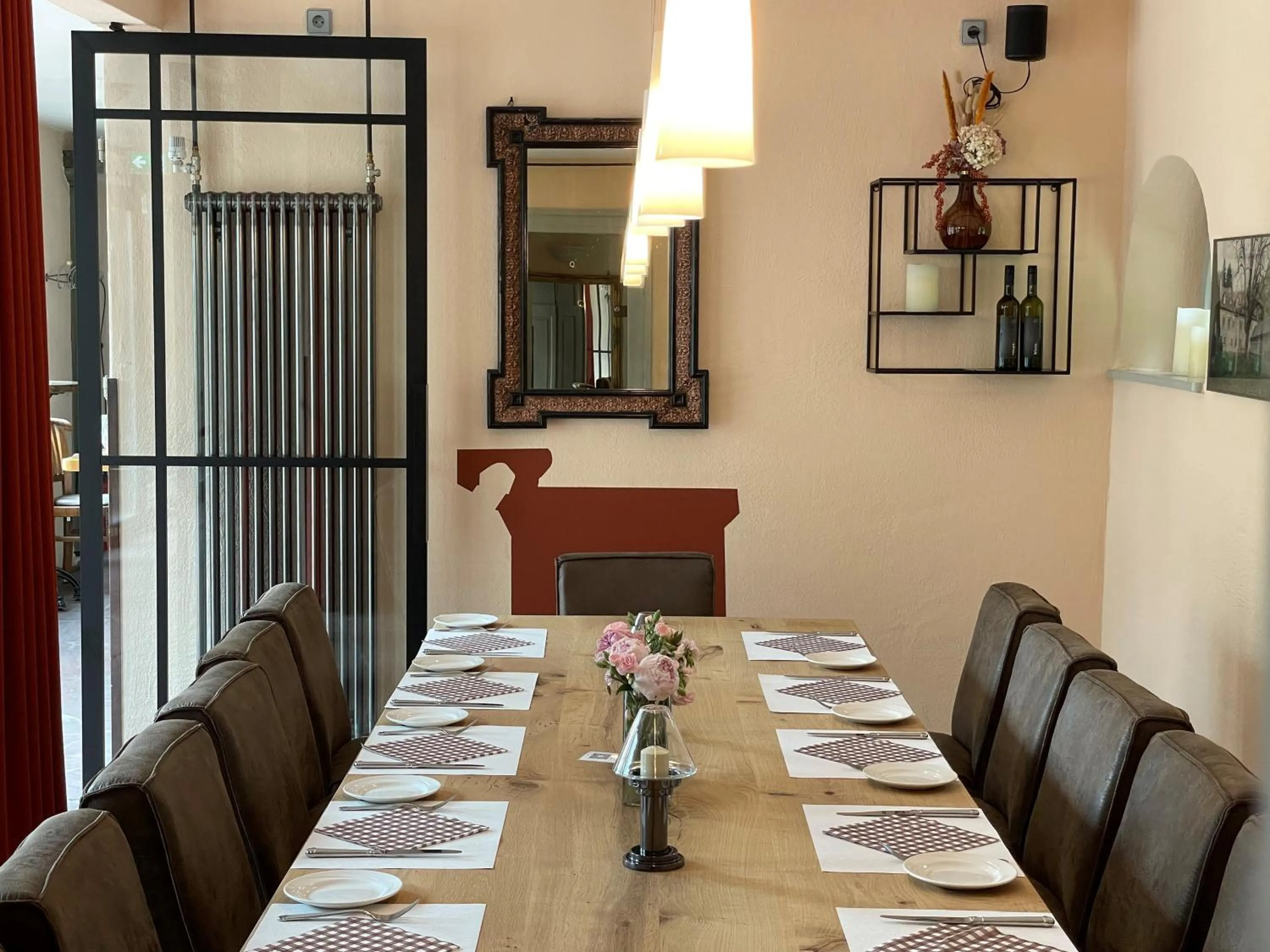 Restaurant/places to eat in Hotel Watthalden