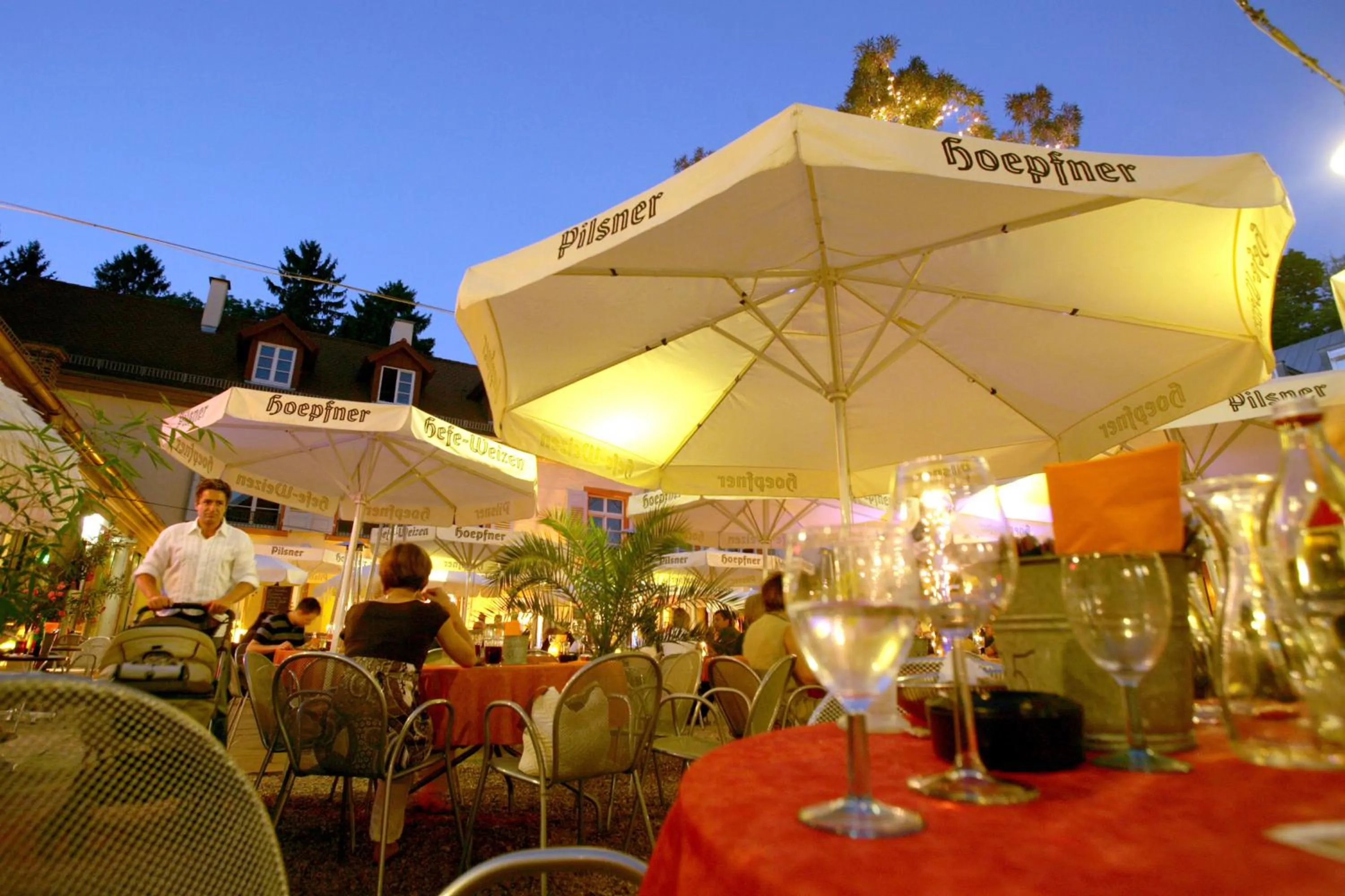 Restaurant/places to eat in Hotel Watthalden