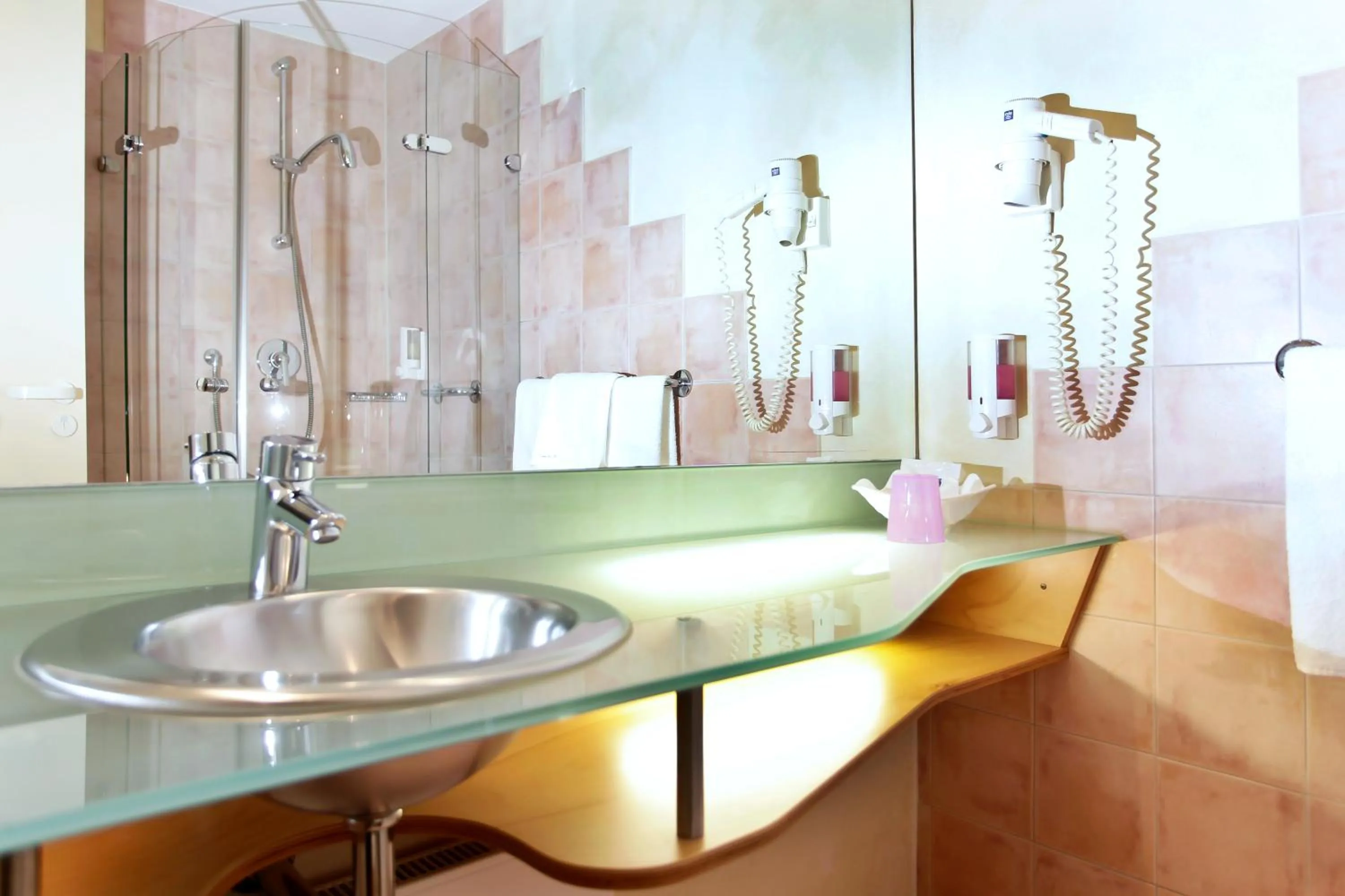 Bathroom in Hotel Watthalden