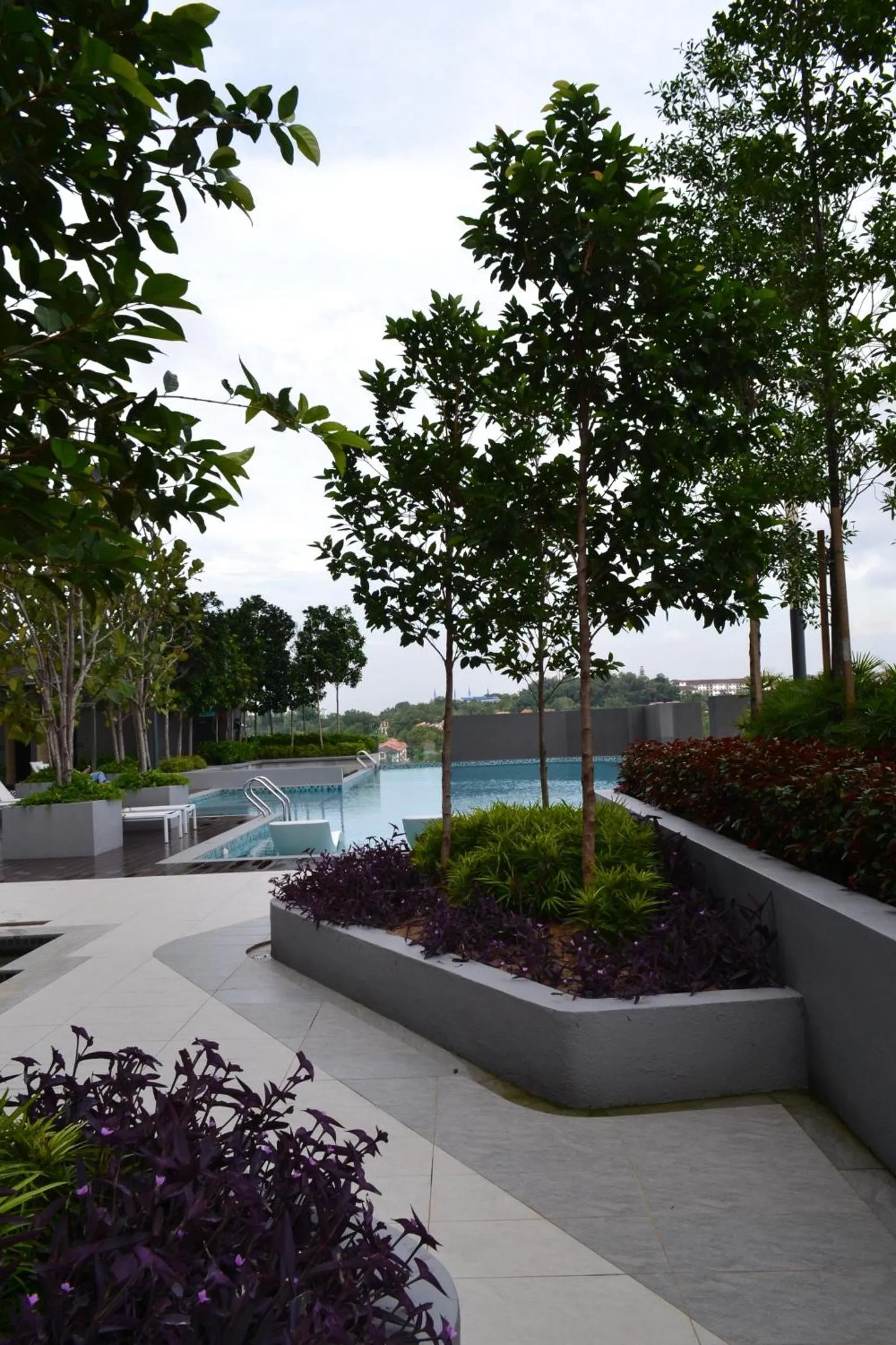 Garden in Emira Residence Seksyen 13 Shah Alam by Lodge Alpha LaVista