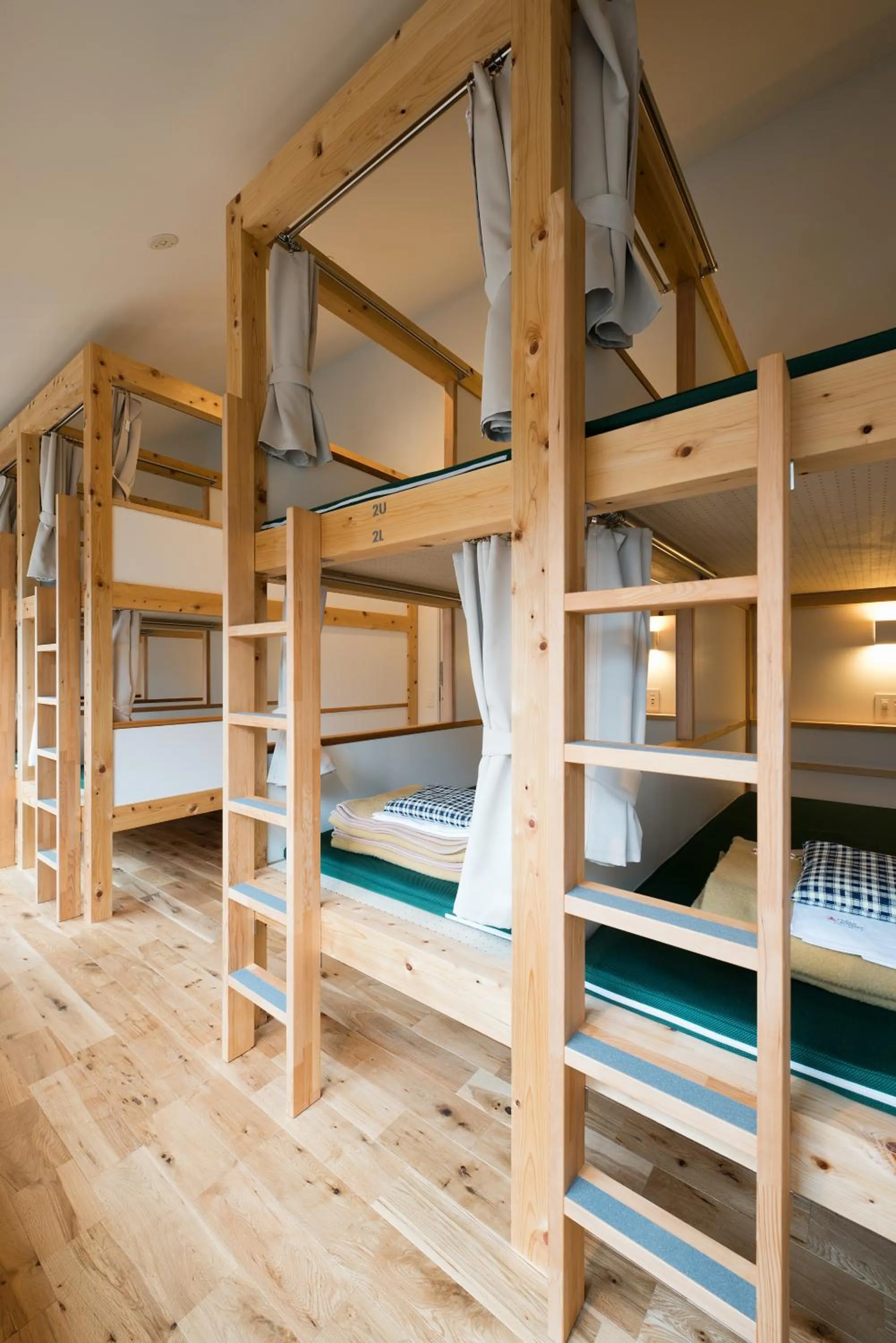 bunk bed, Bed in Mt.Takao Base Camp