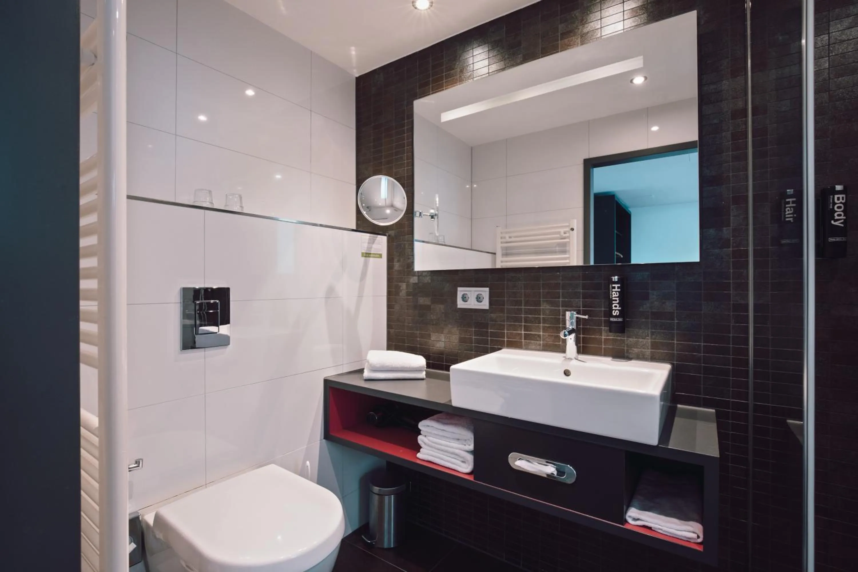 Shower in Hotel Berlin, Berlin, a member of Radisson Individuals