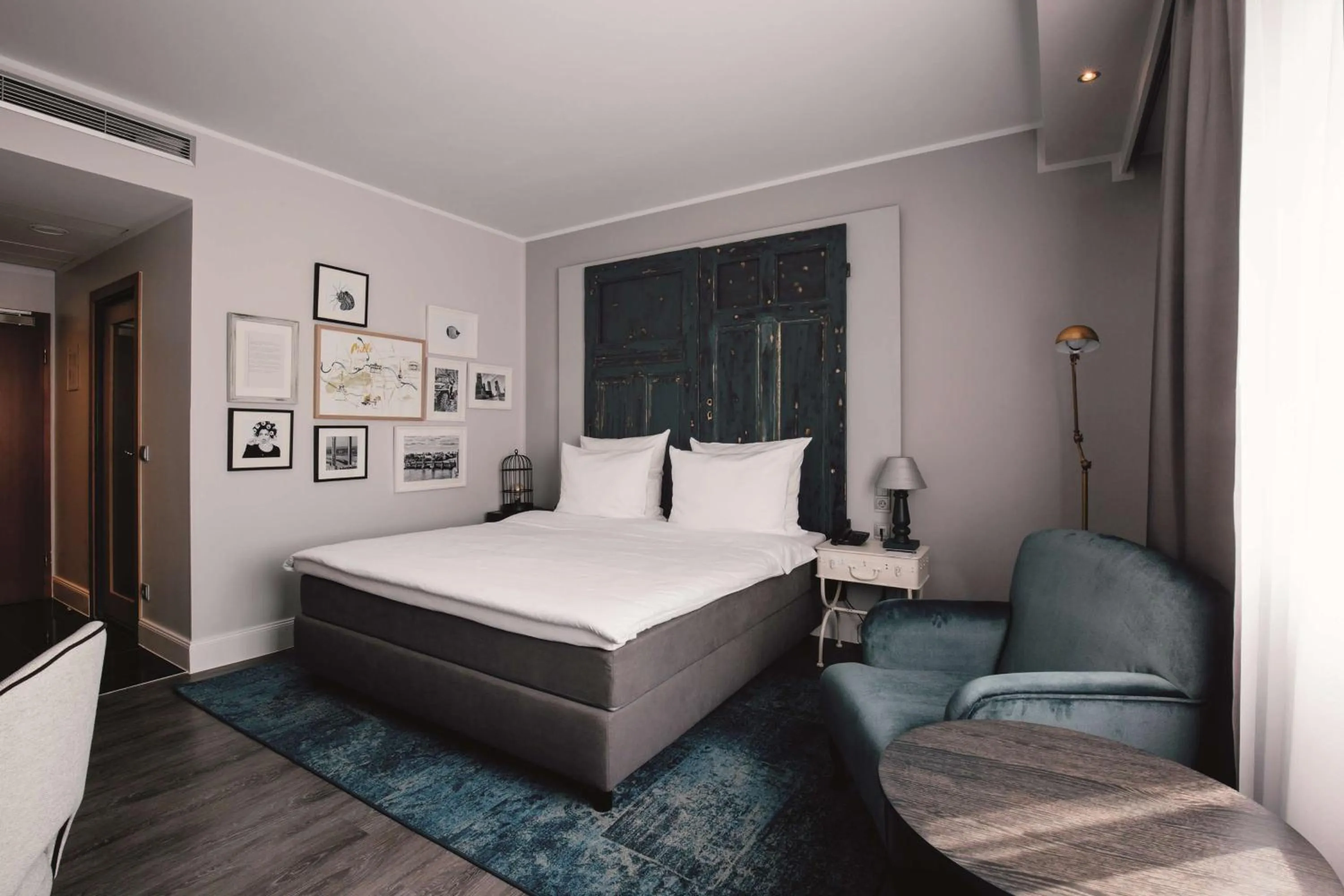 Bed in Hotel Berlin, Berlin, a member of Radisson Individuals