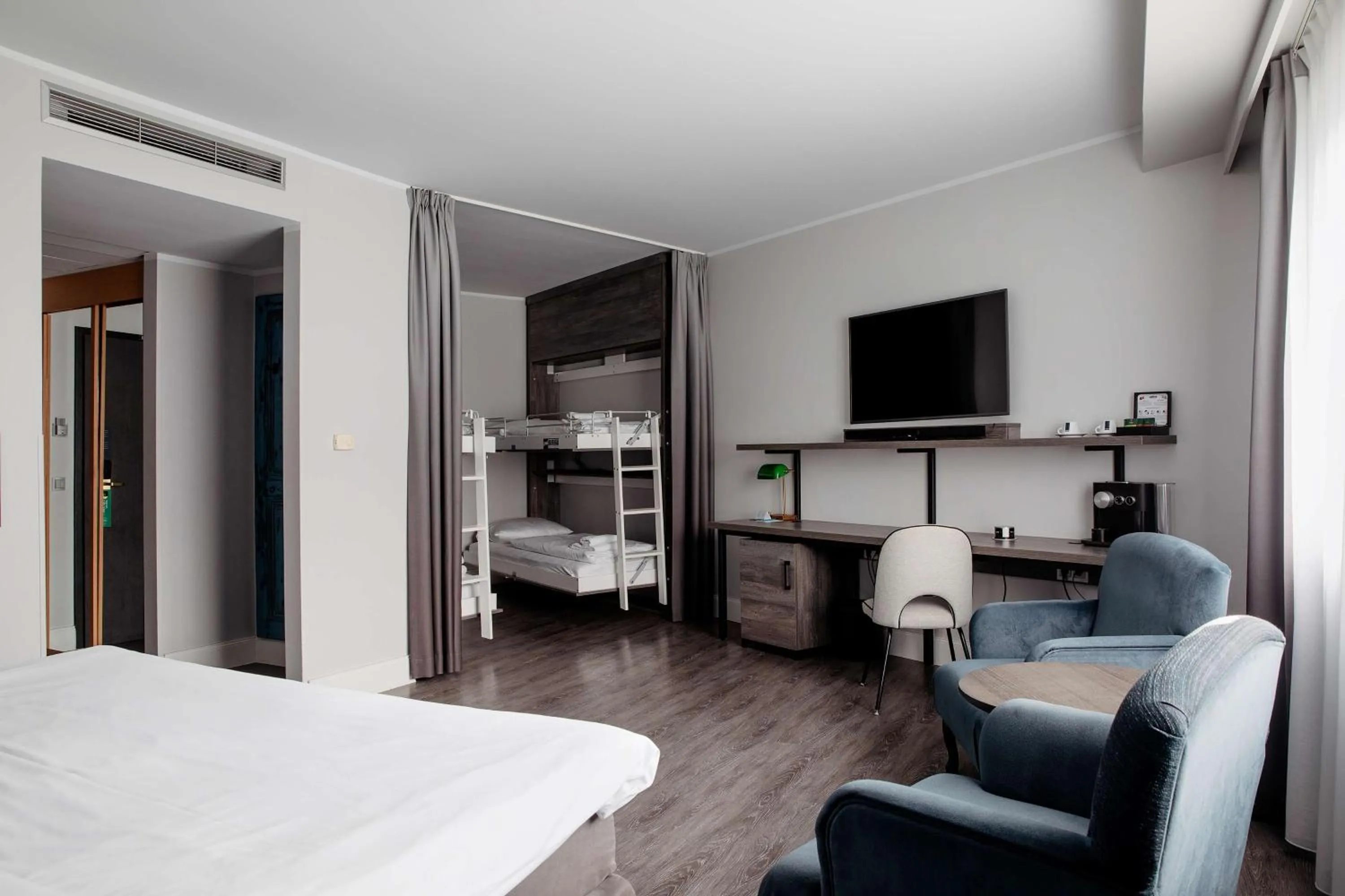 Bed in Hotel Berlin, Berlin, a member of Radisson Individuals