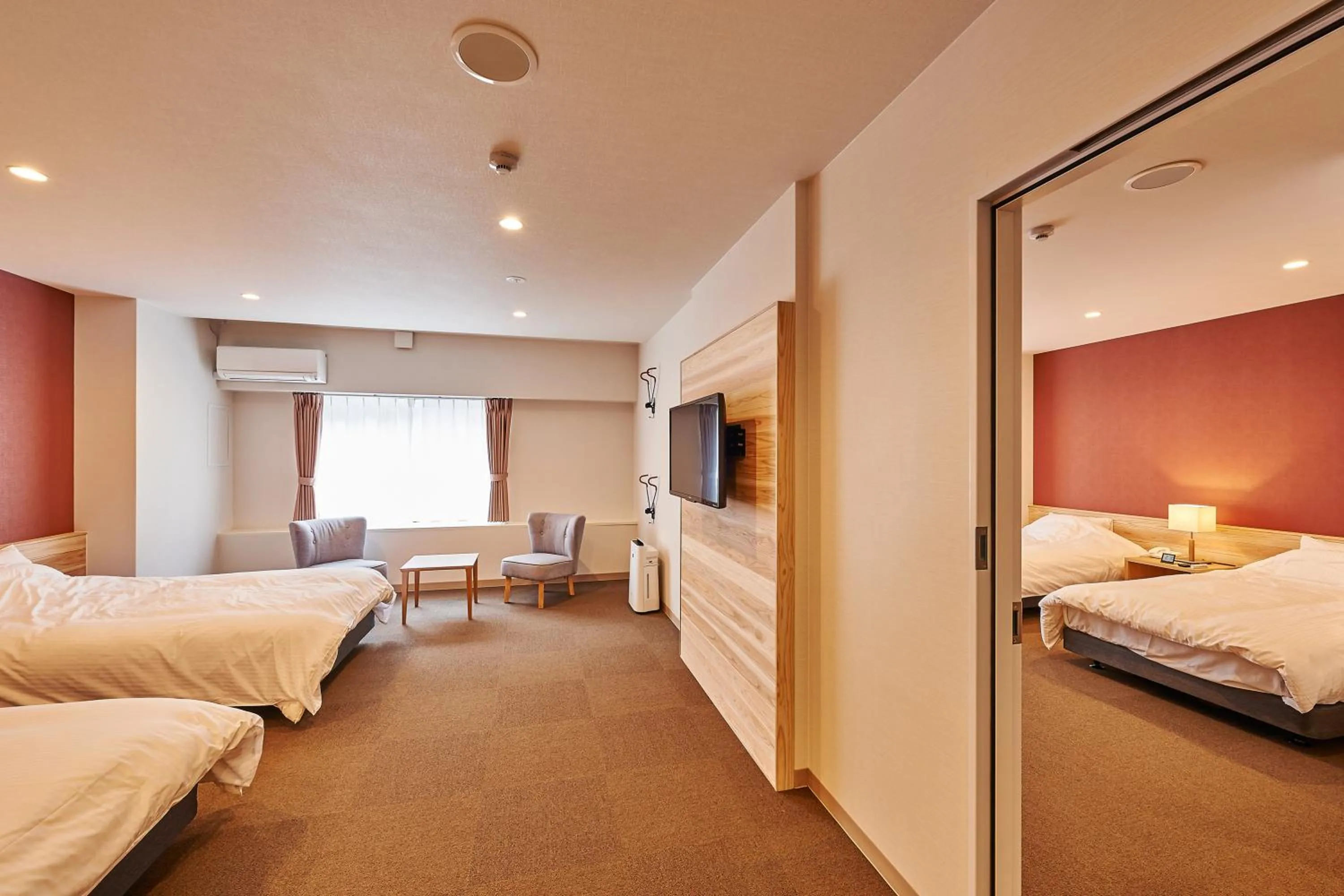 Photo of the whole room in フォレストかみきた Forest Kamikita