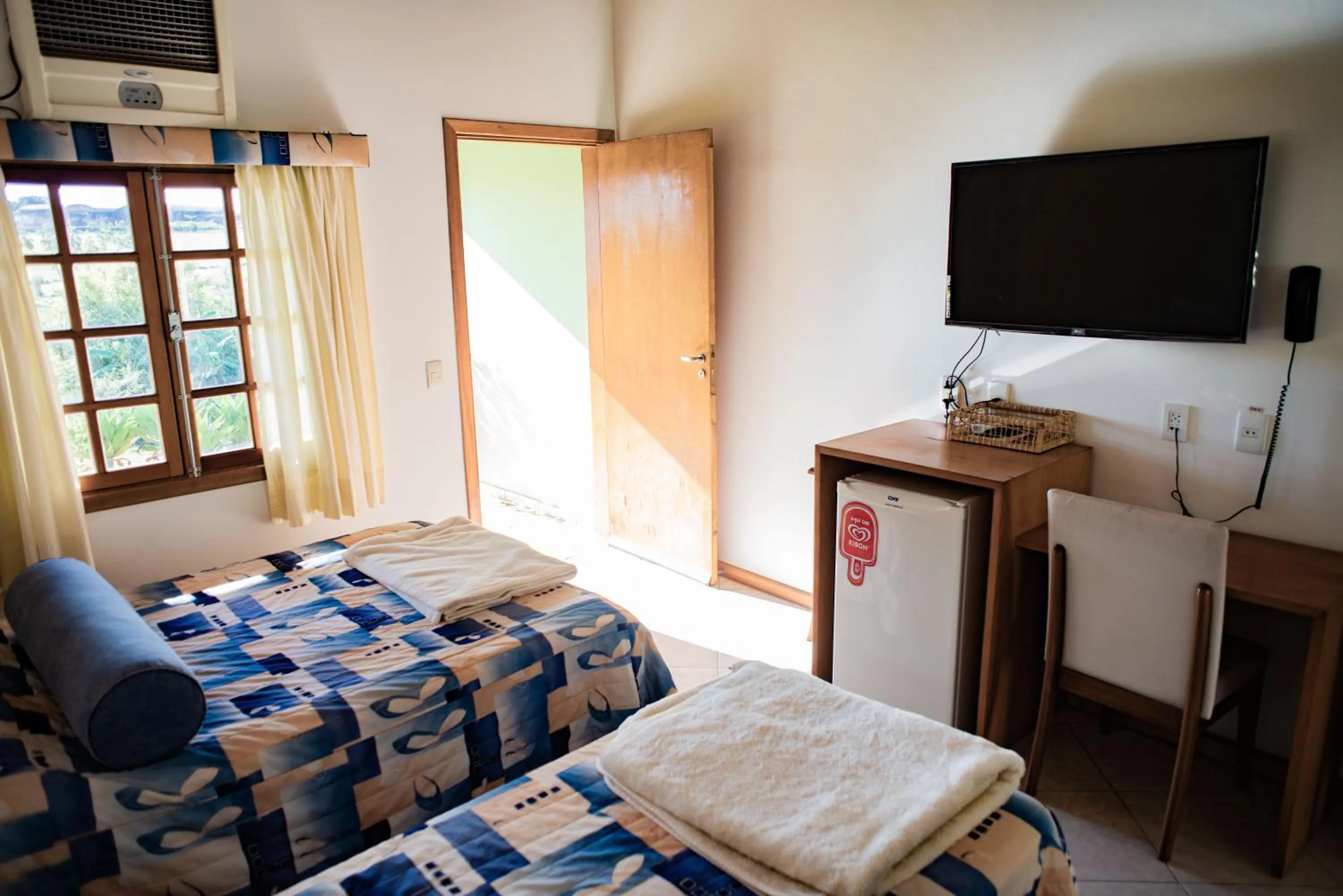 Photo of the whole room, Bed in Parque Hotel Holambra