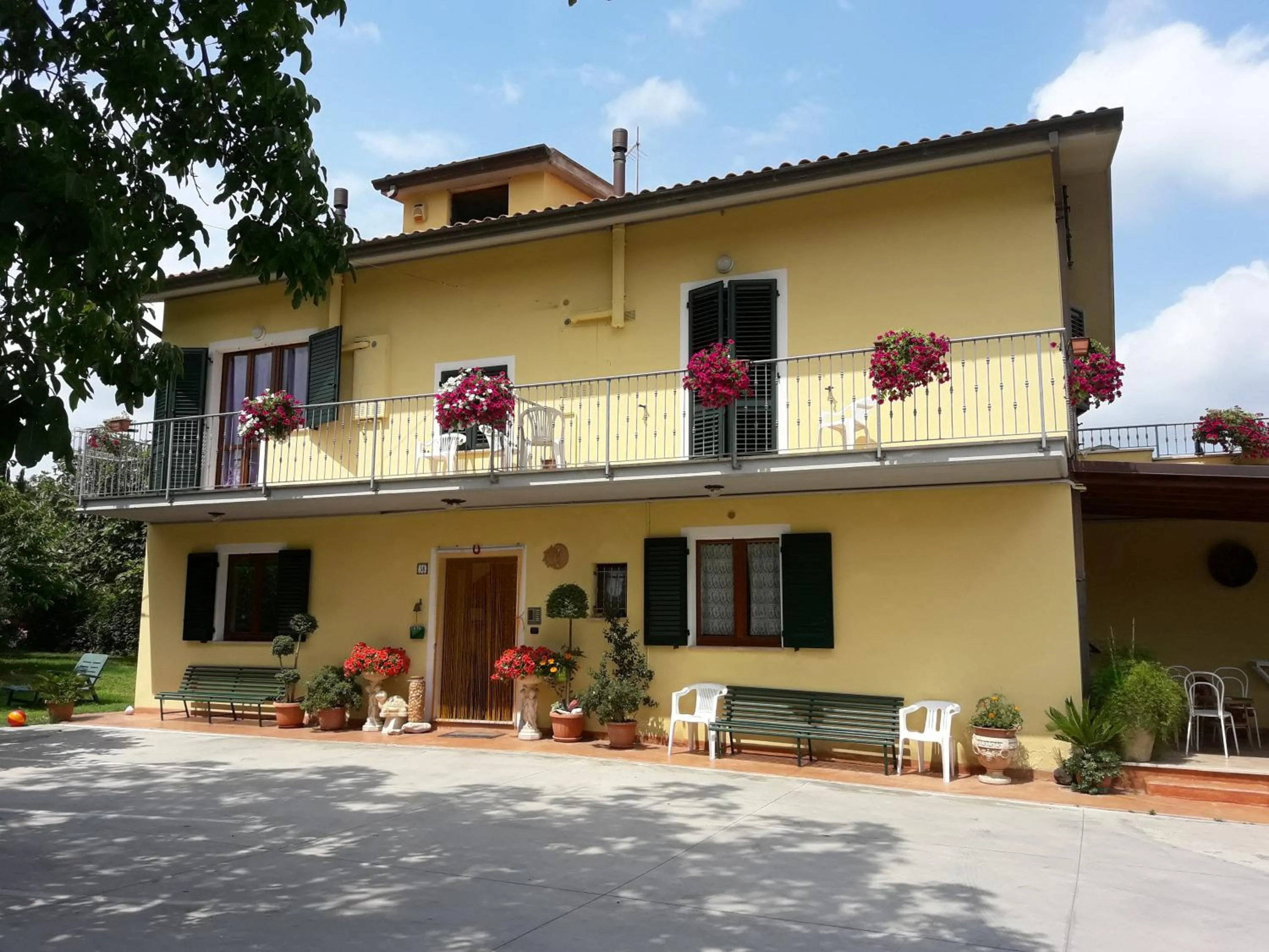 Property building in Nonno Pio