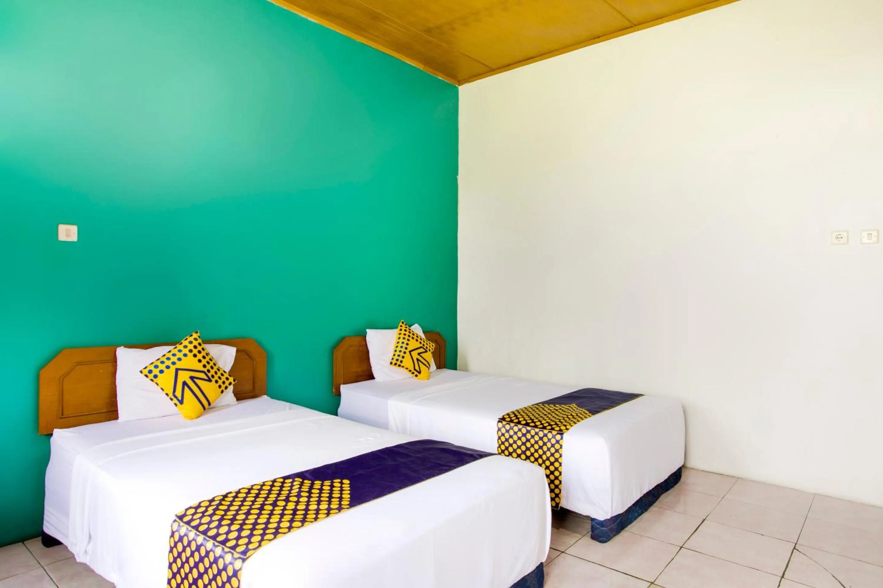 Bedroom, Bed in Hotel O Karya Nunggal Asri