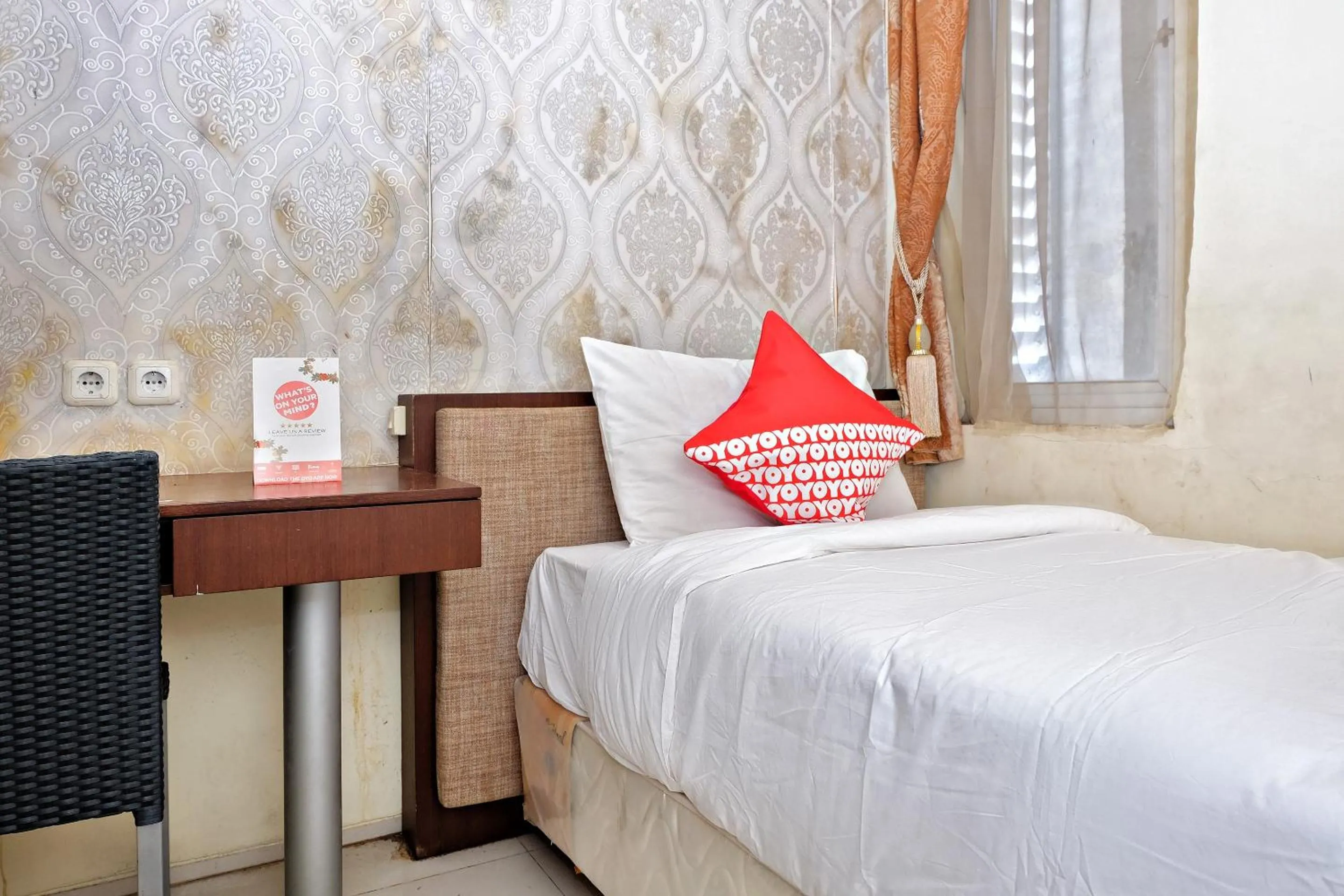 Bedroom, Bed in OYO 2691 Asoka Residence