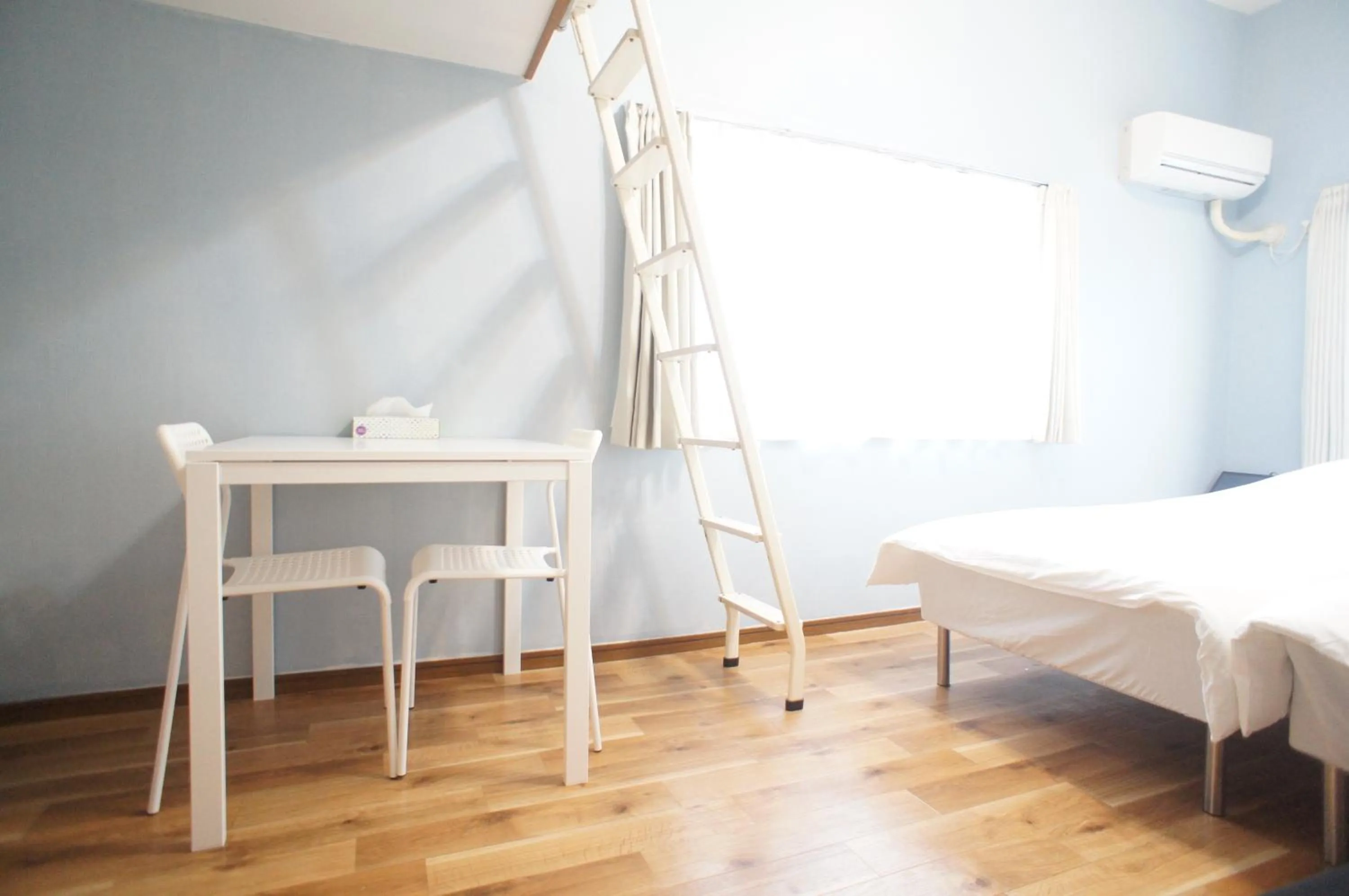 Bed in Plusone Nishikoen