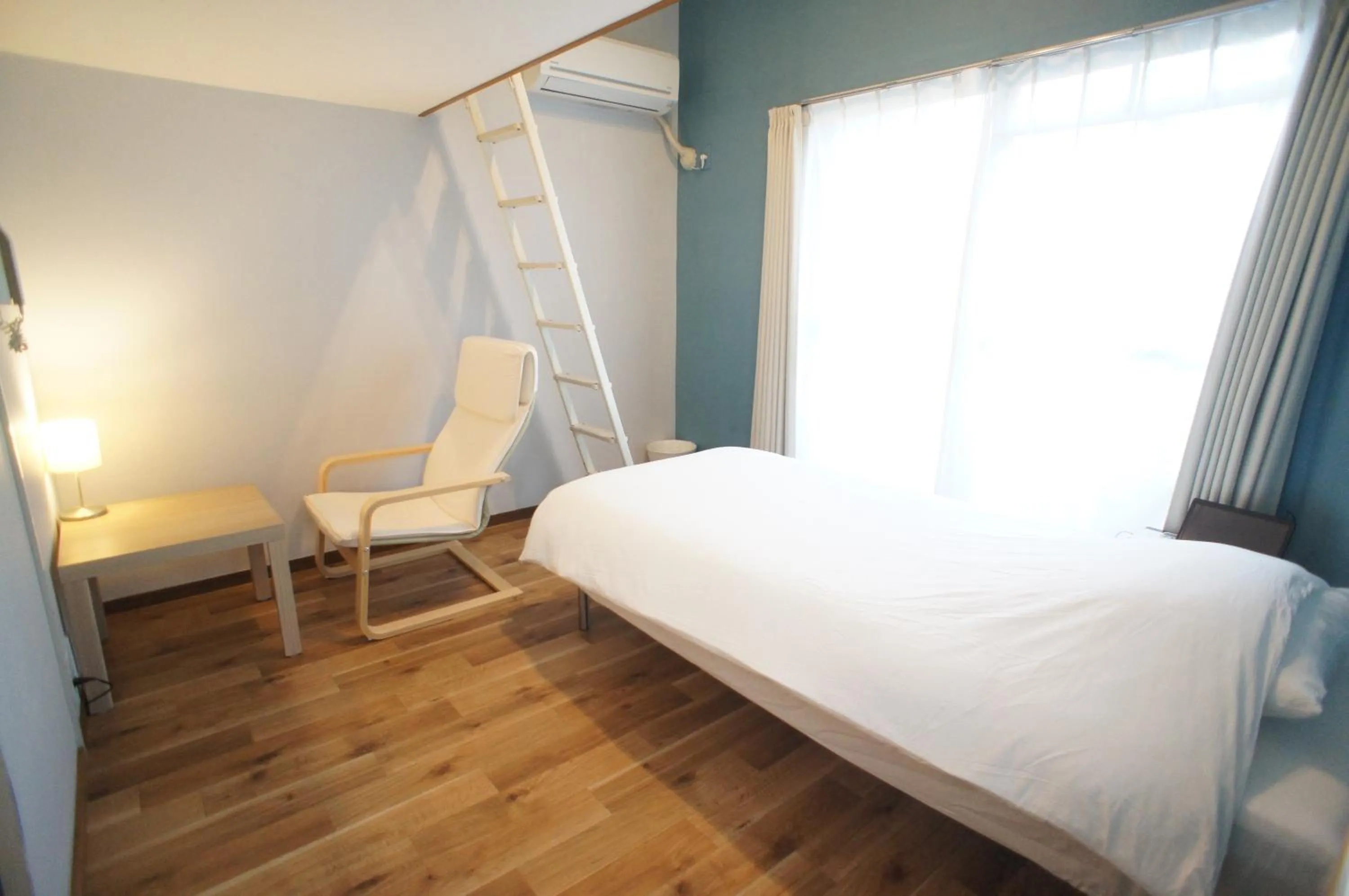 Photo of the whole room, Bed in Plusone Nishikoen