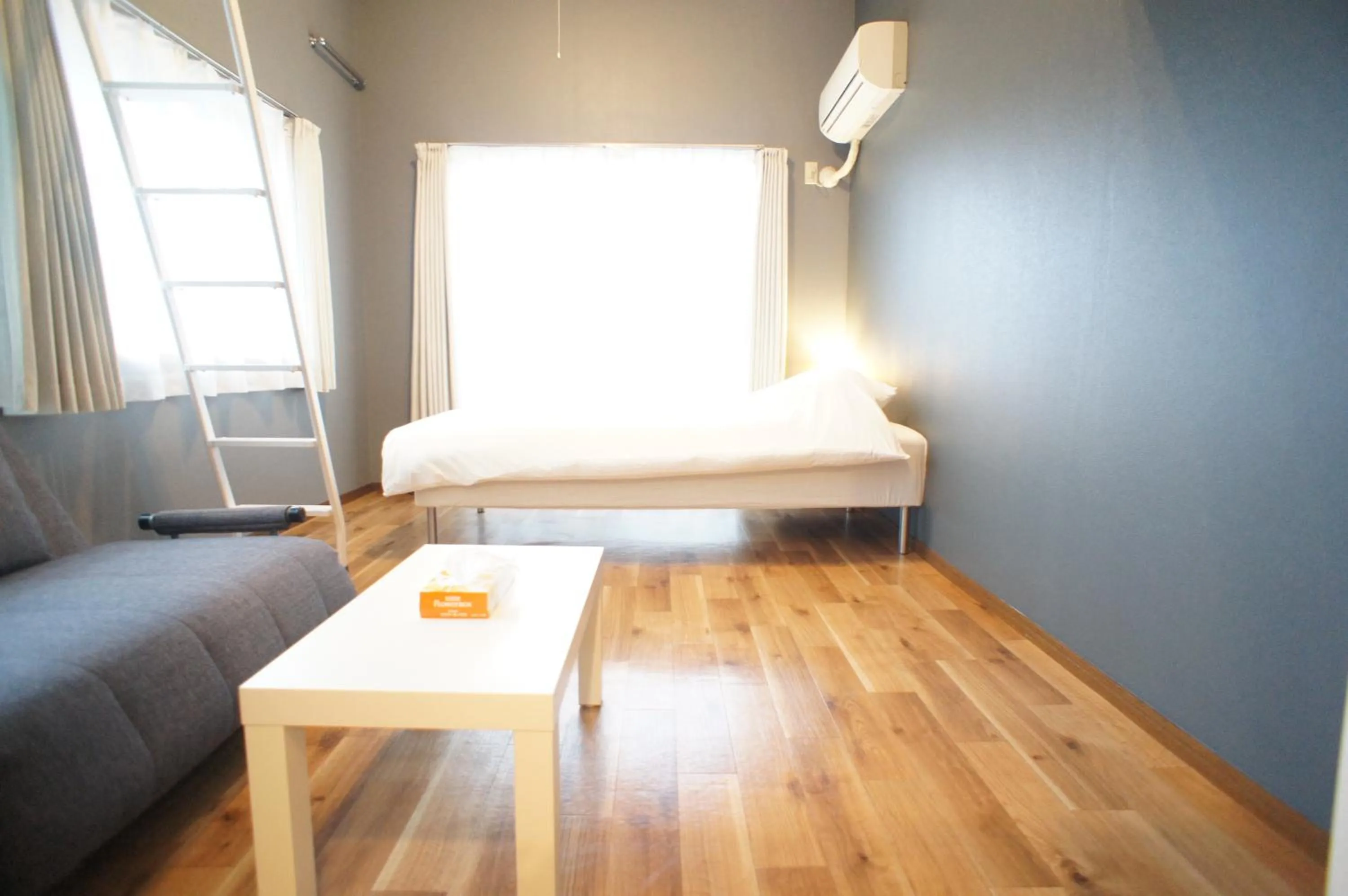 Bed in Plusone Nishikoen