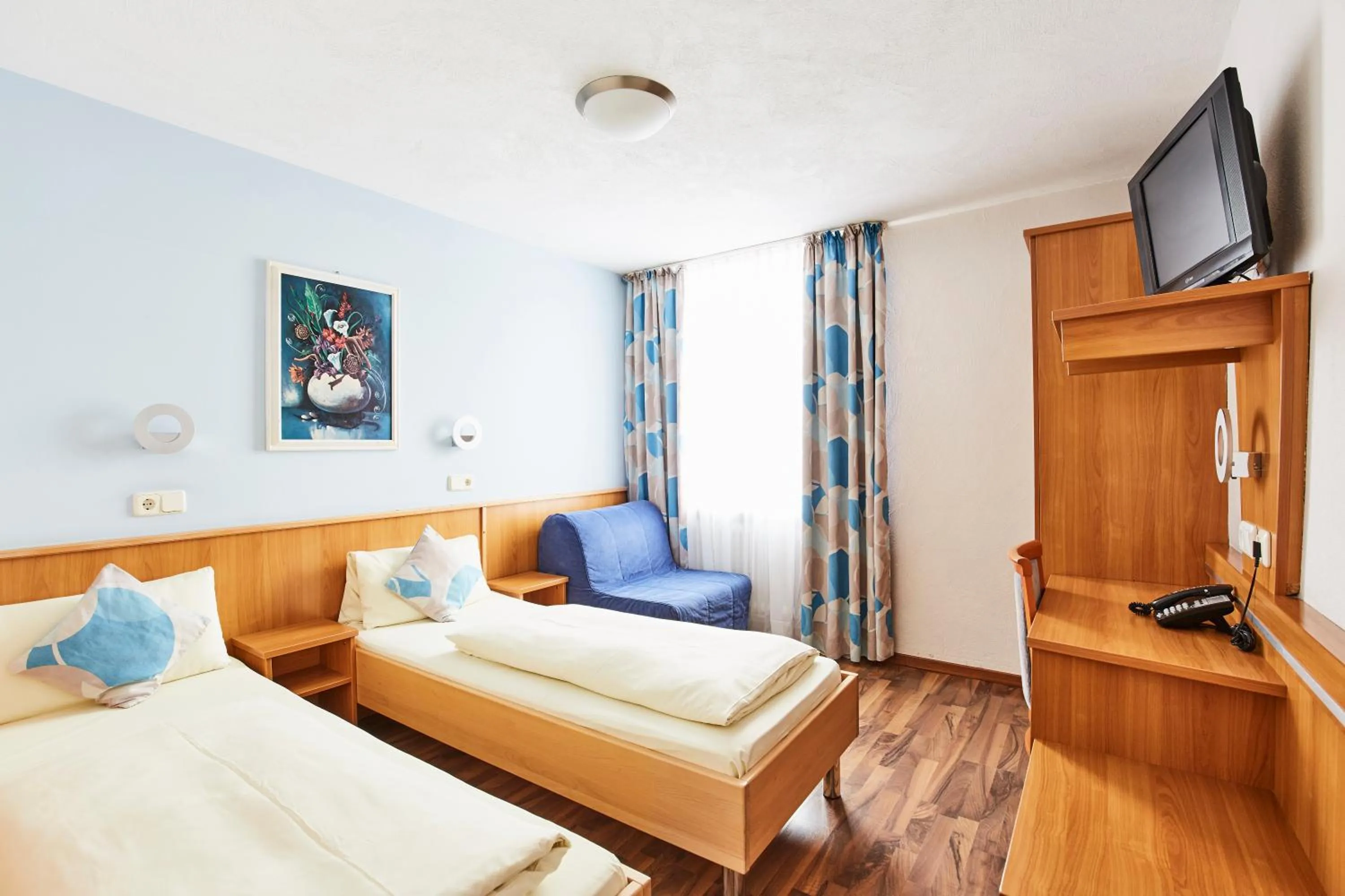 Photo of the whole room, Bed in Hotel Imperial