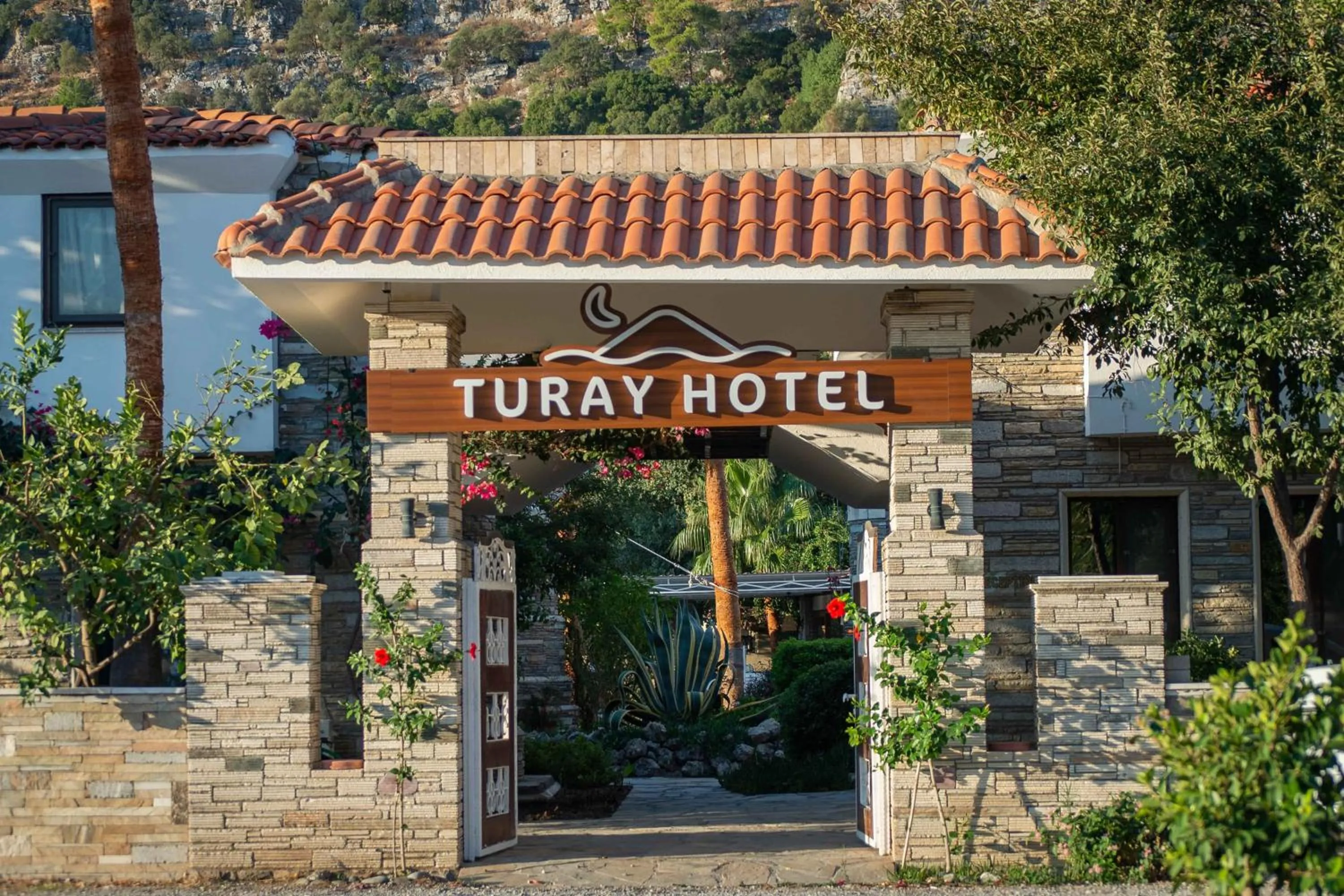 Facade/entrance in Turay Hotel